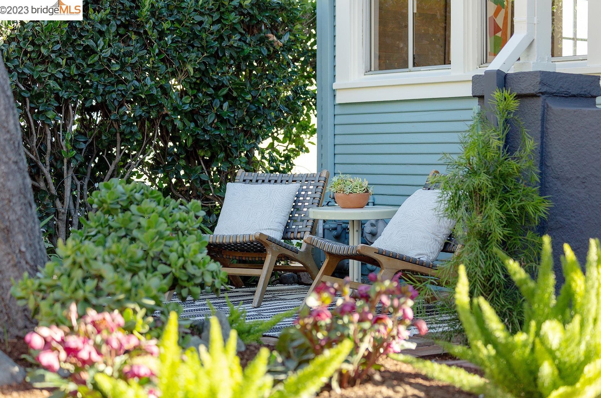 3758 Patterson Ave, Oakland, CA 94619-2065