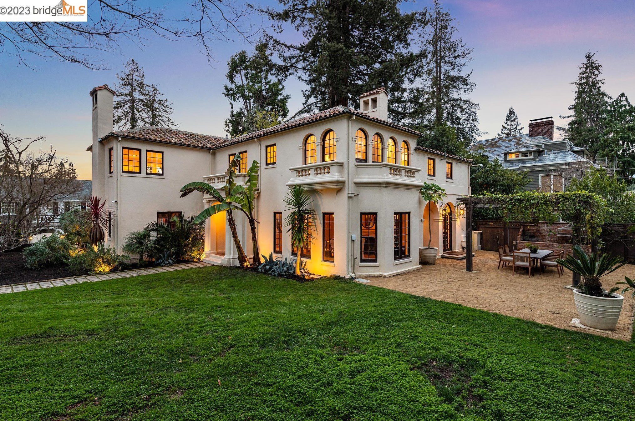 28 Tanglewood Rd, Berkeley, CA 94705