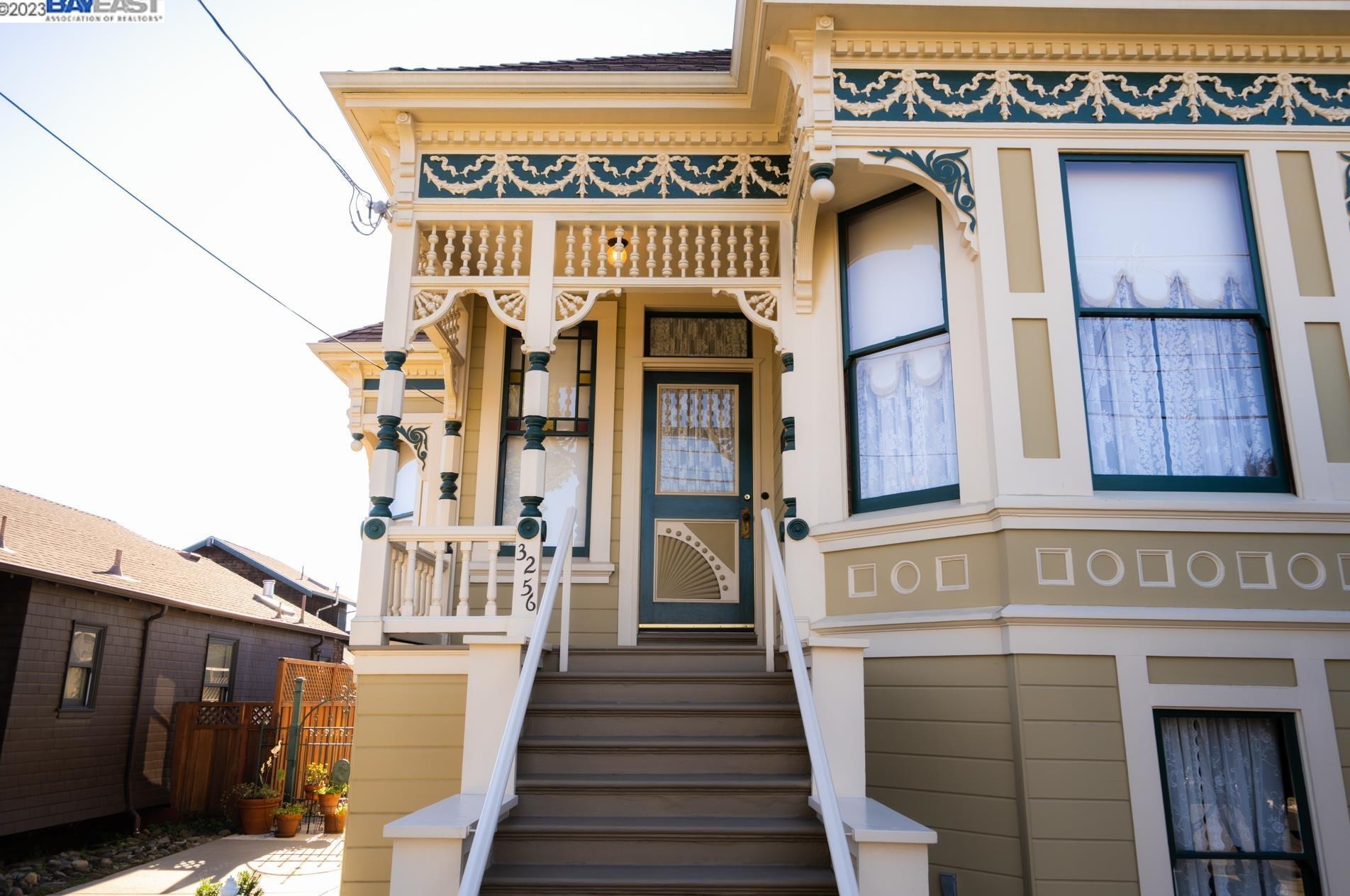 3256 Garfield Ave, Alameda, CA 94501-1714