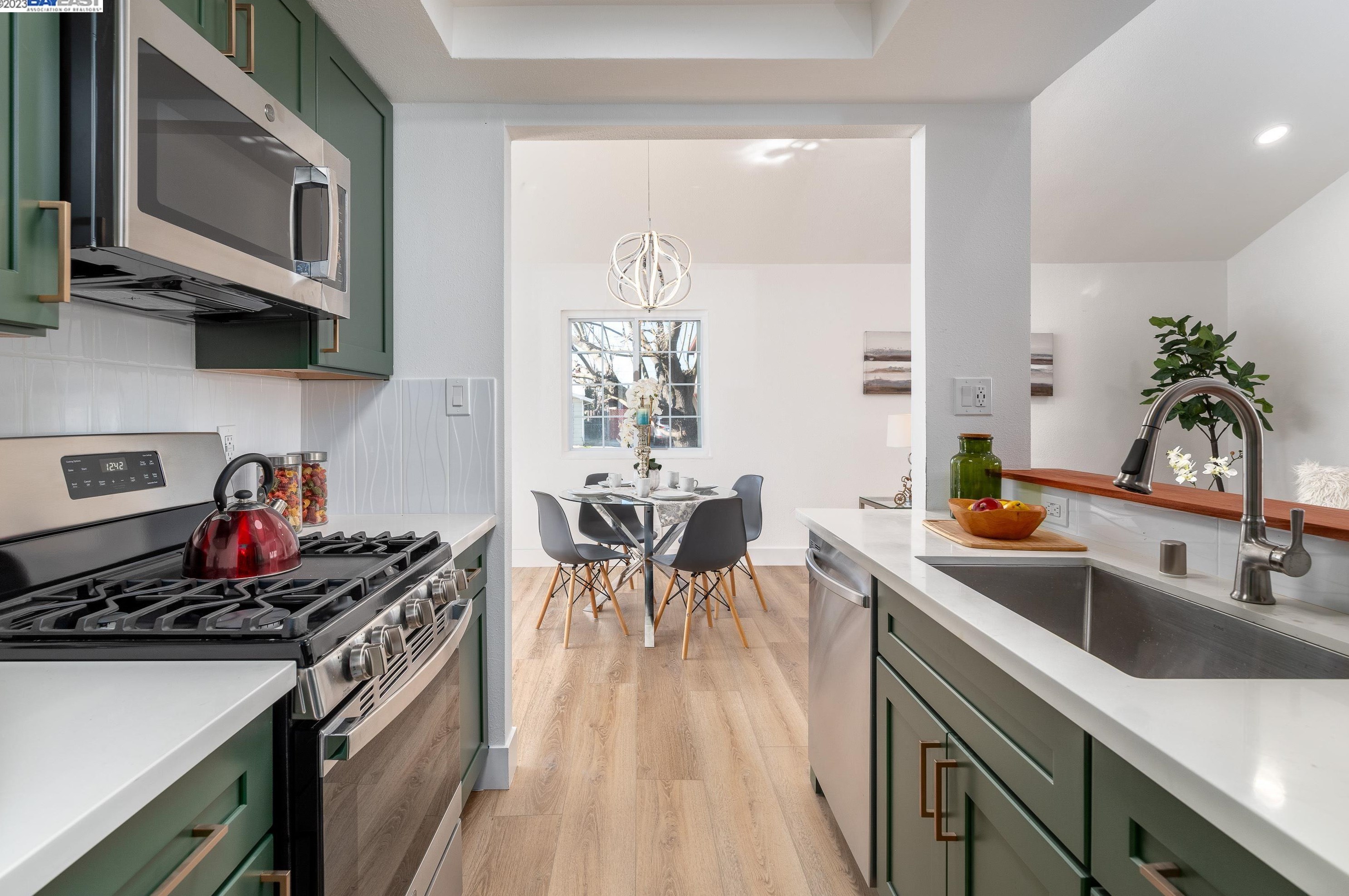 269 Cortland Cir, Vallejo CA  94589-1708 exterior