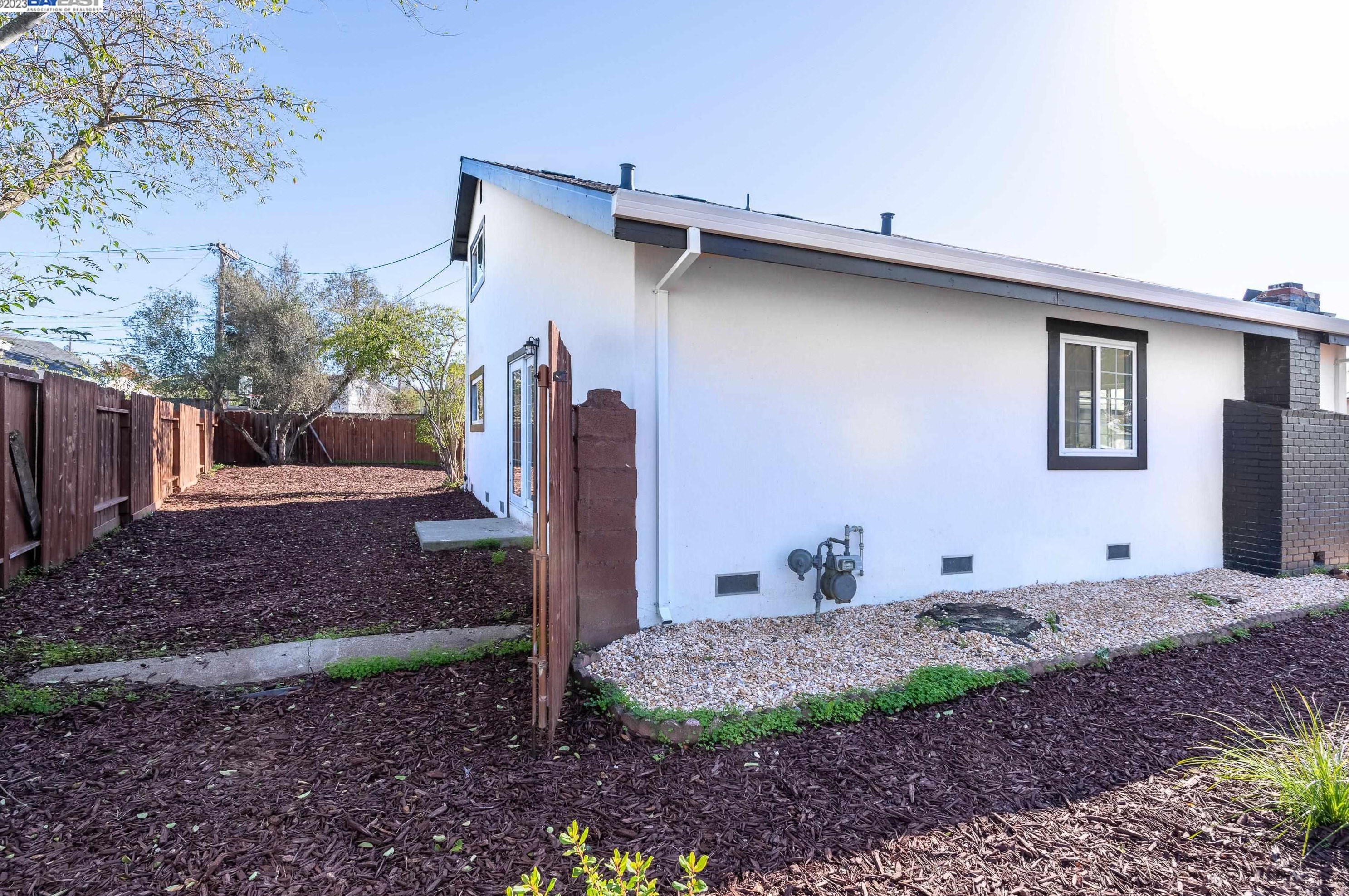 269 Cortland Cir, Vallejo CA  94589-1708 exterior