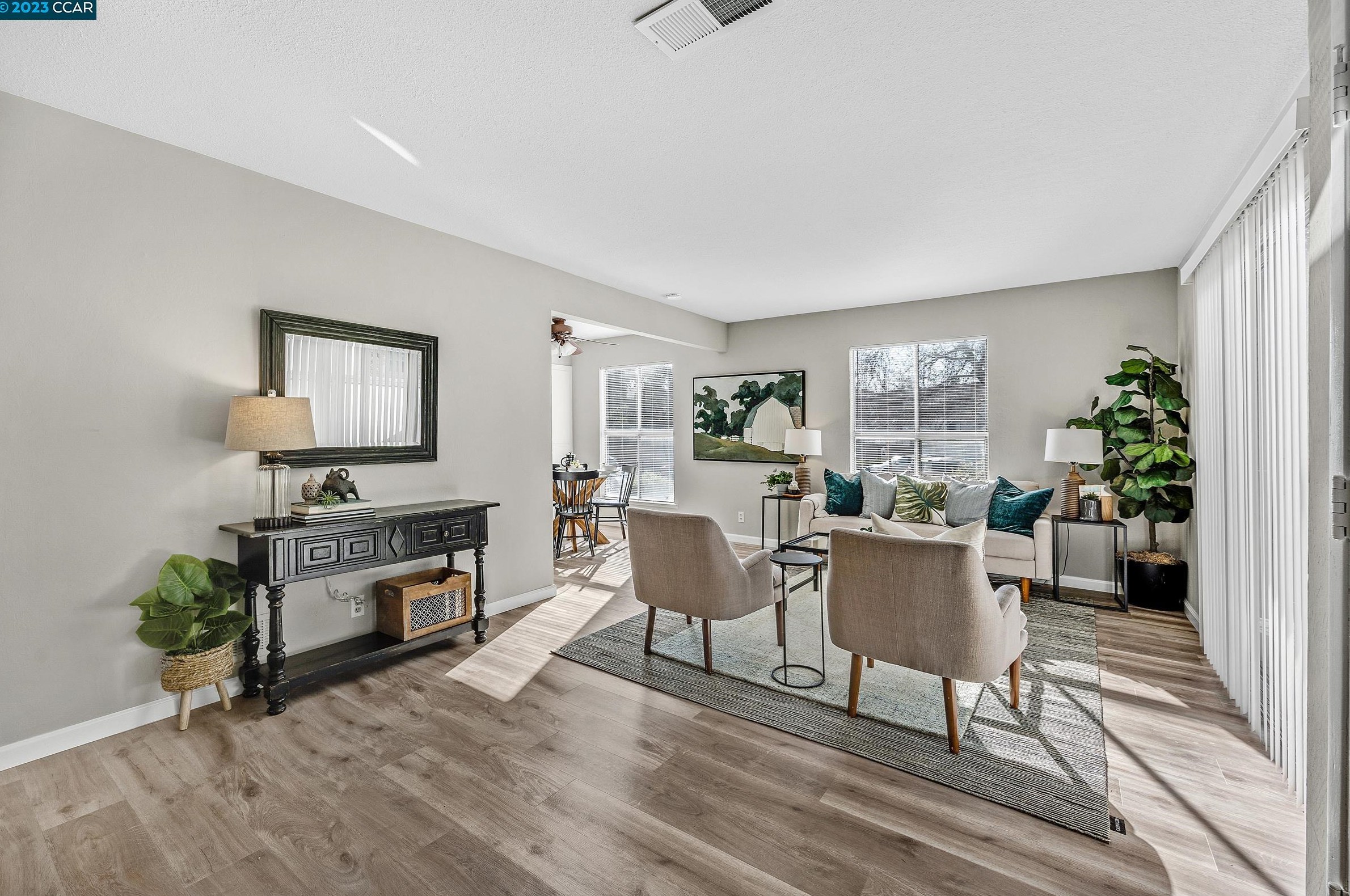 2037 Sierra Rd #5, Concord, CA 94518