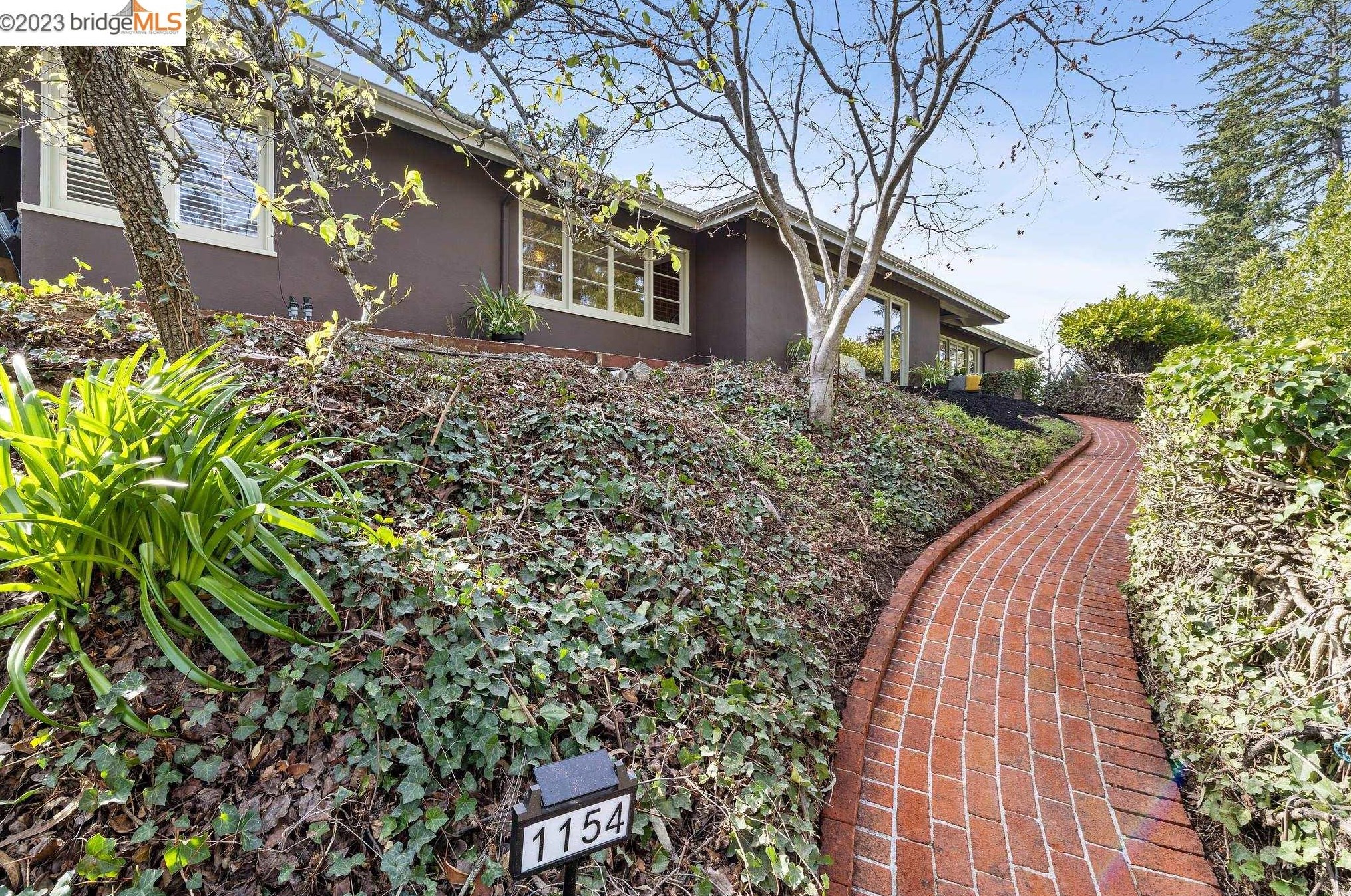 1154 Woodside Rd, Berkeley, CA 94708