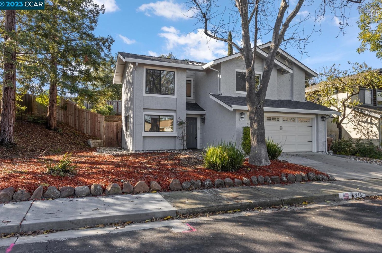 215 Wildflower Dr, Pacheco, CA 94553