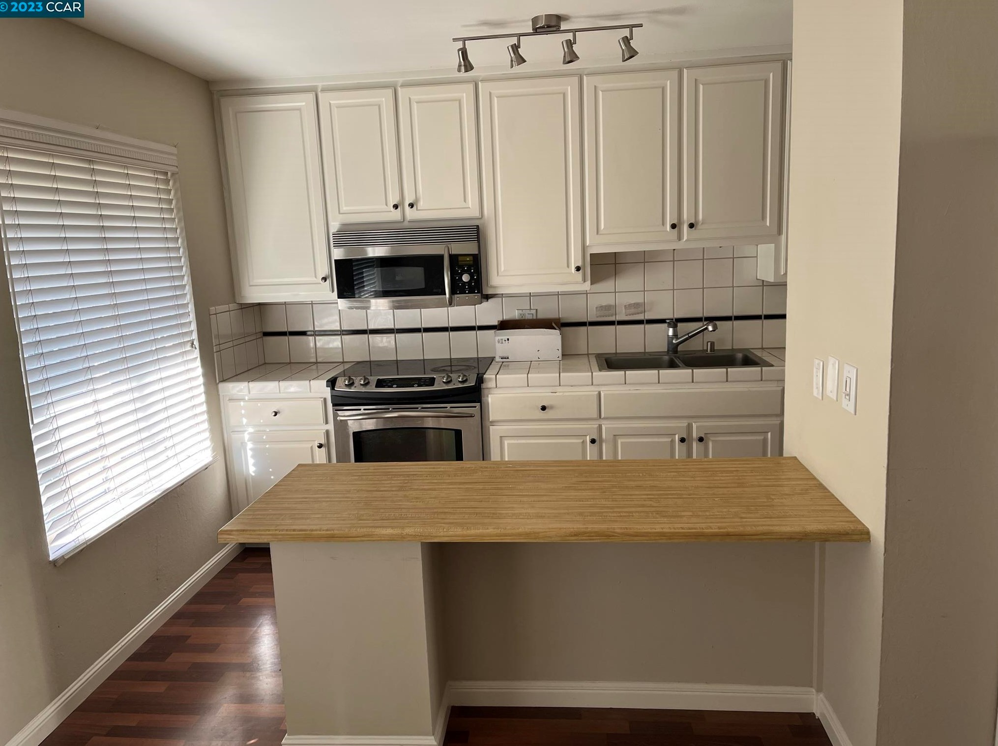 2560 Walnut Blvd #24, Walnut Creek, CA 94596