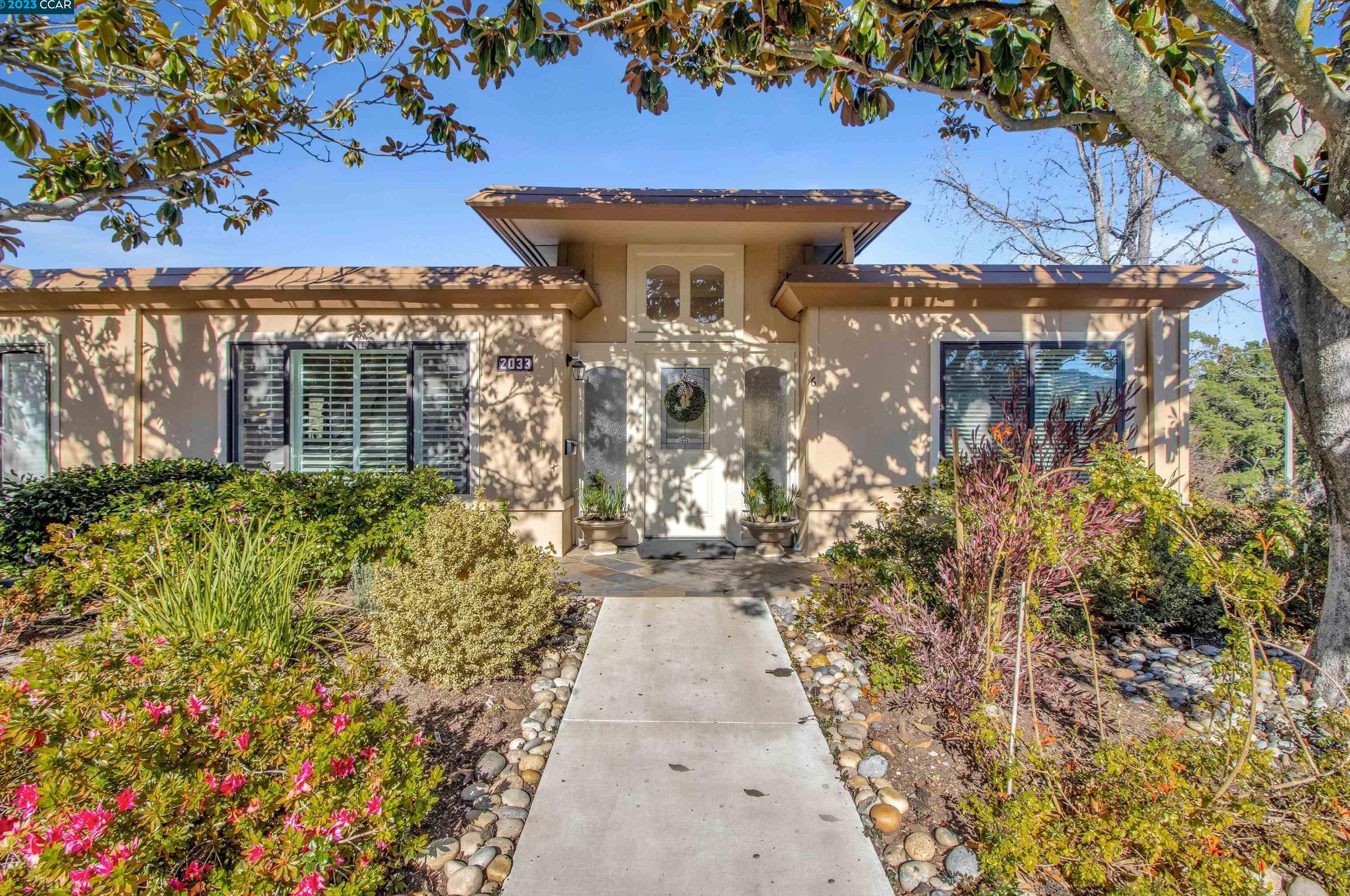 2033 Pine Knoll Dr #6, Walnut Creek, CA 94595