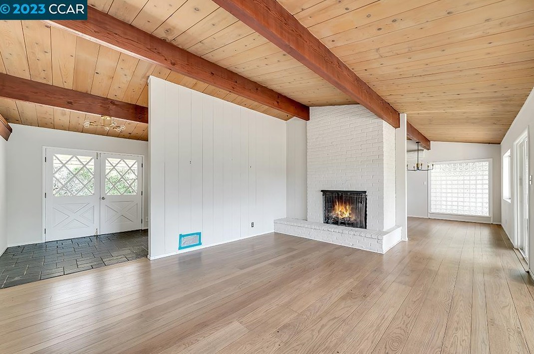 61 Moraga Via, Orinda, CA 94563