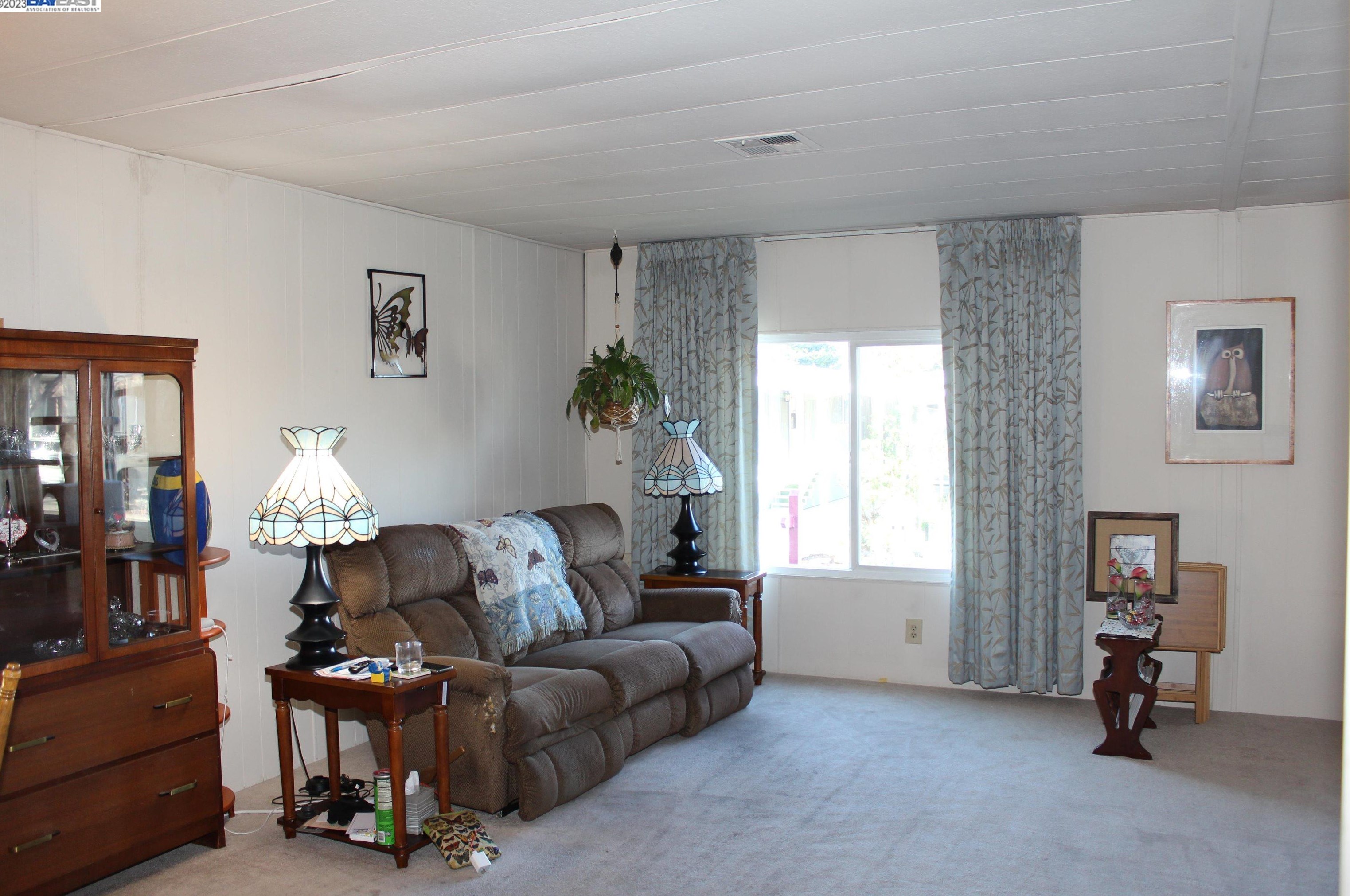 29287 Sandburg Way, Hayward, CA 94544