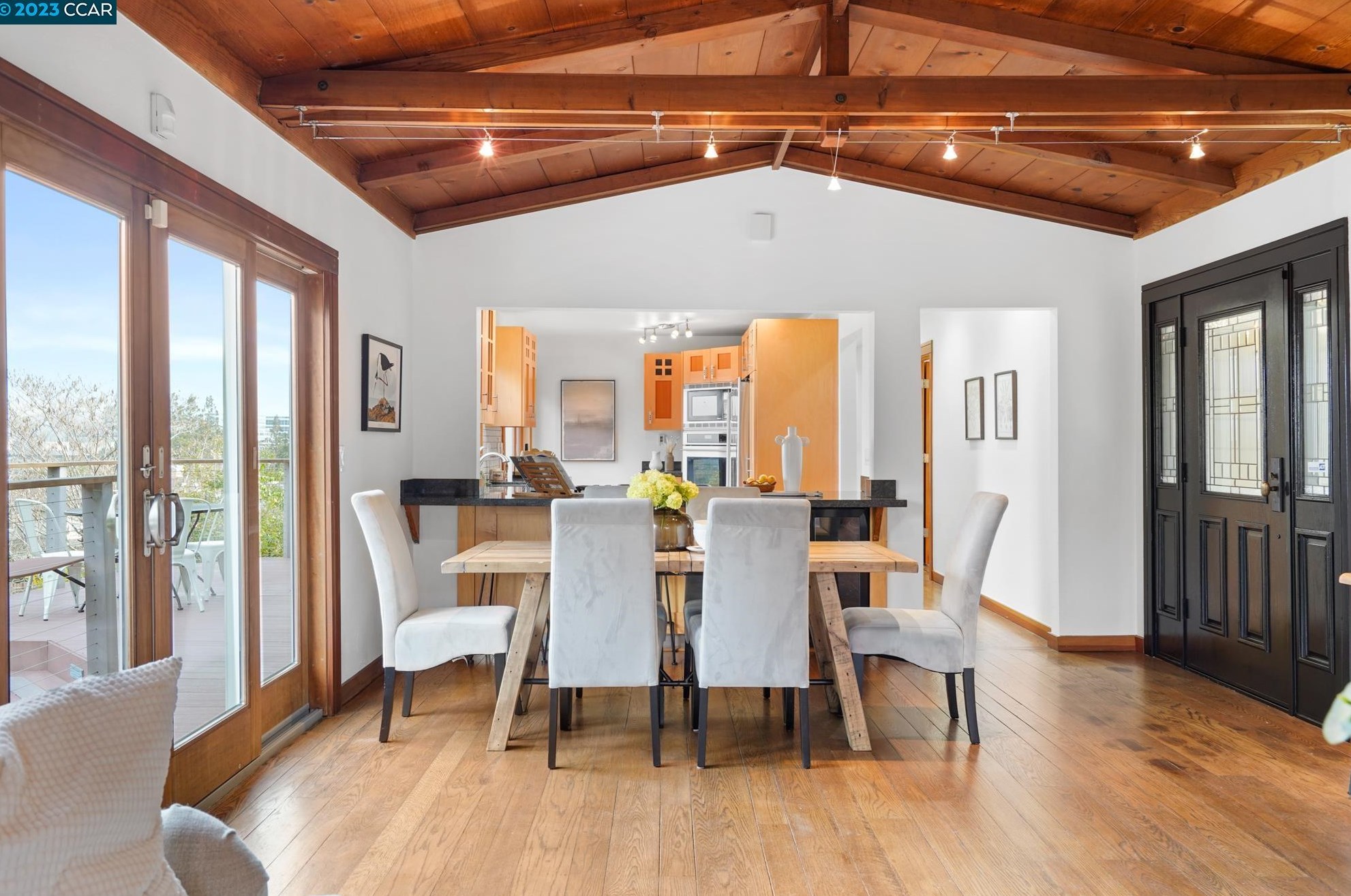2410 Overlook Dr, Walnut Creek CA  94597-3009 exterior