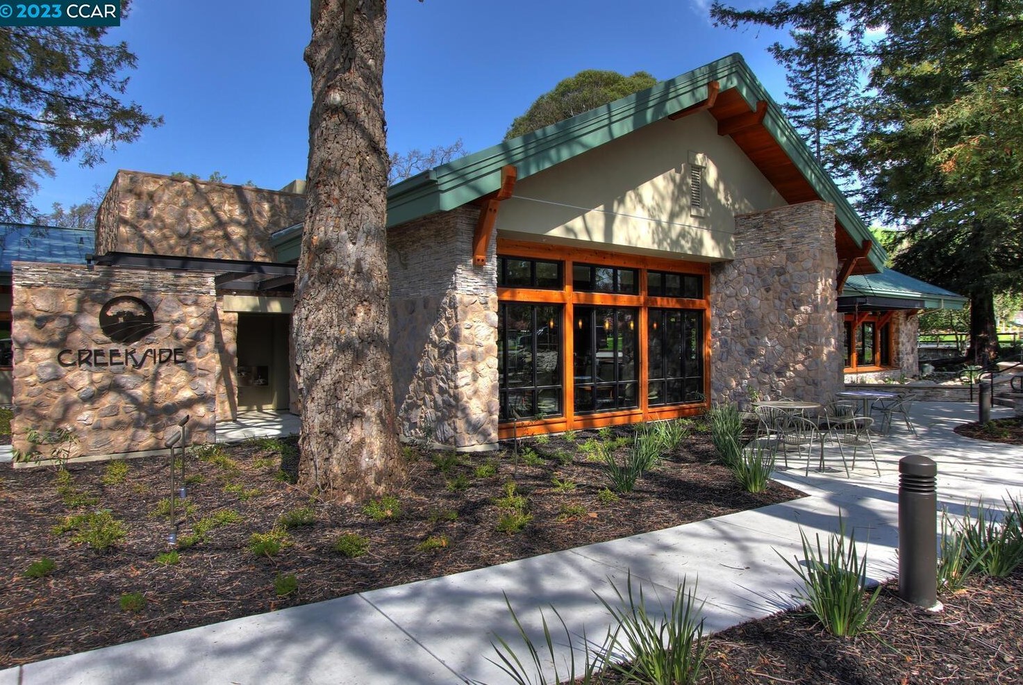 1624 Golden Rain Rd, Walnut Creek CA 94595-2104 exterior