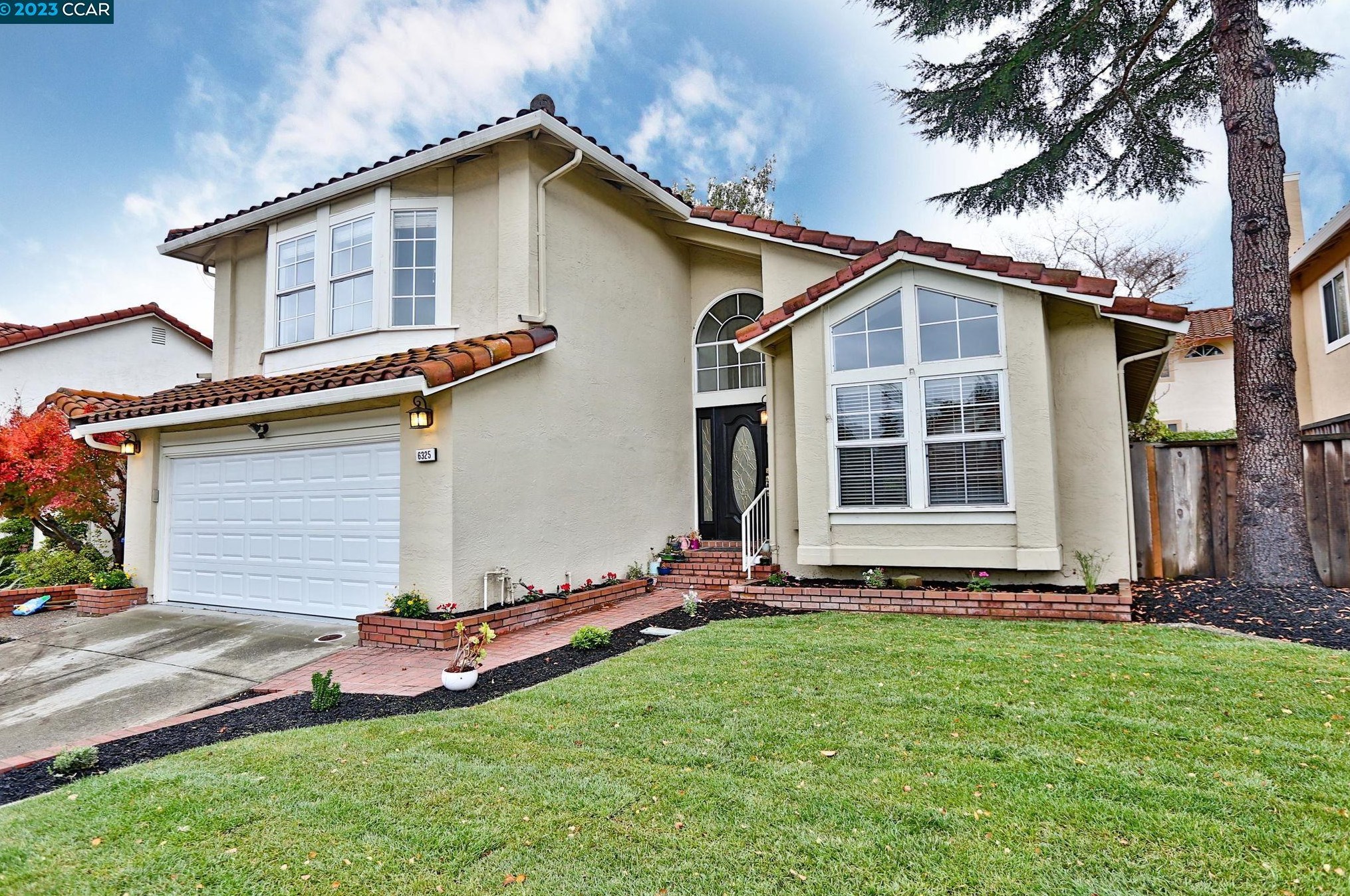 6325 Mt Olympus Dr, Hayward CA 94552-1935 exterior