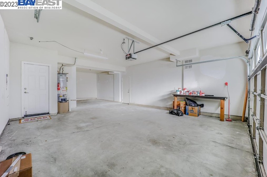 233 Tanglewood Dr, Richmond CA  94806-5815 exterior