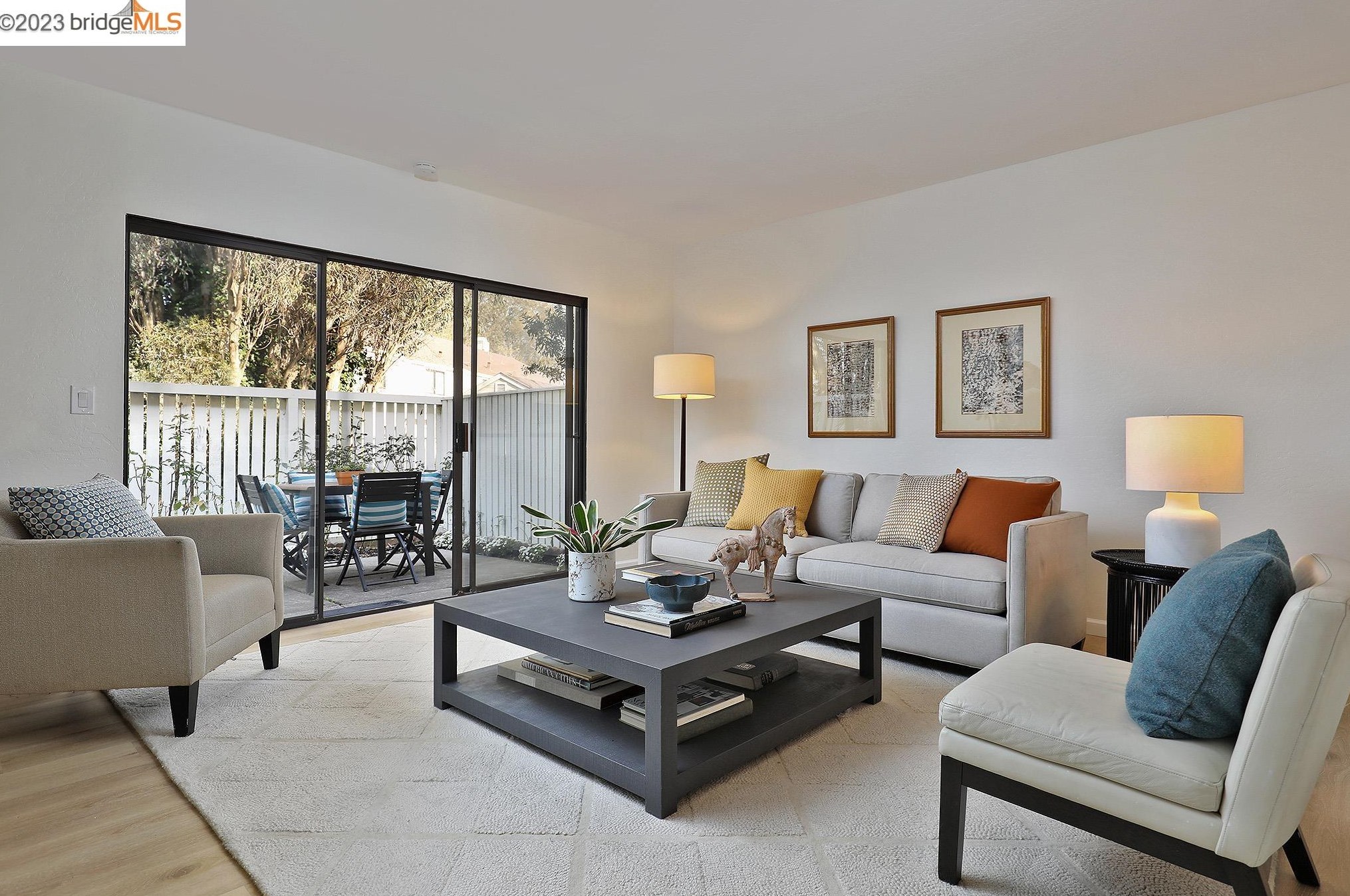 2555 Groveview Dr, Richmond, CA 94806-5701