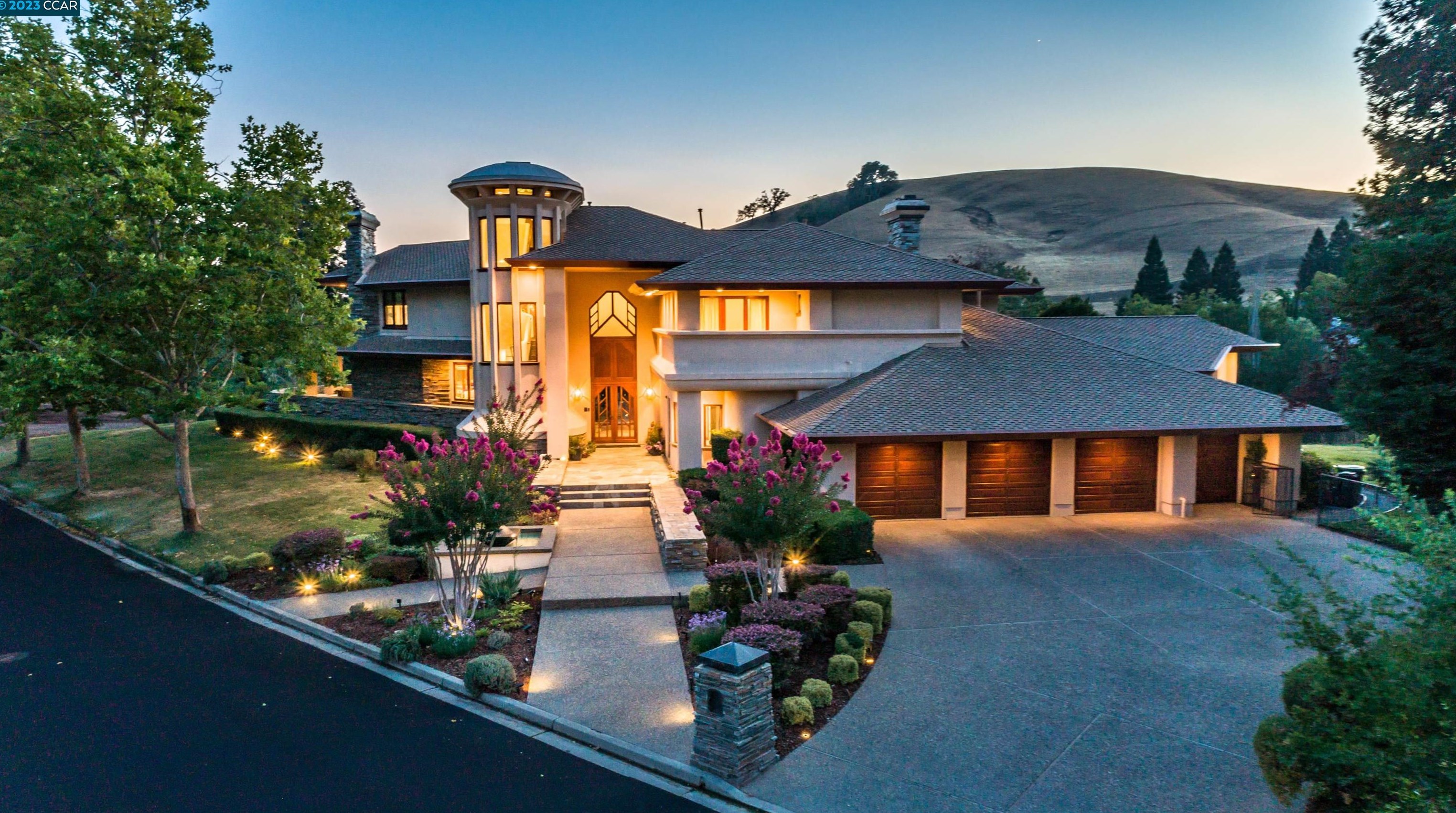 3170 Blackhawk Meadow Dr, Danville, CA 94506