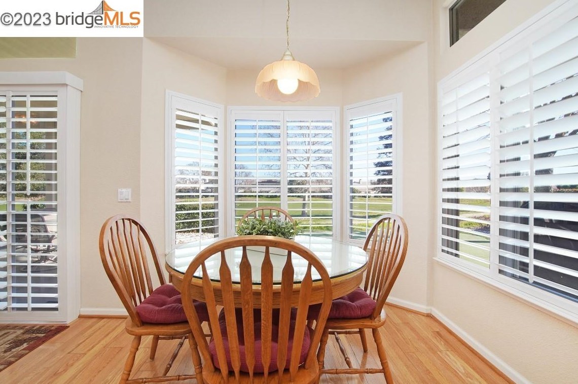 690 Central Park Pl, Los Angeles CA  94513-6033 exterior