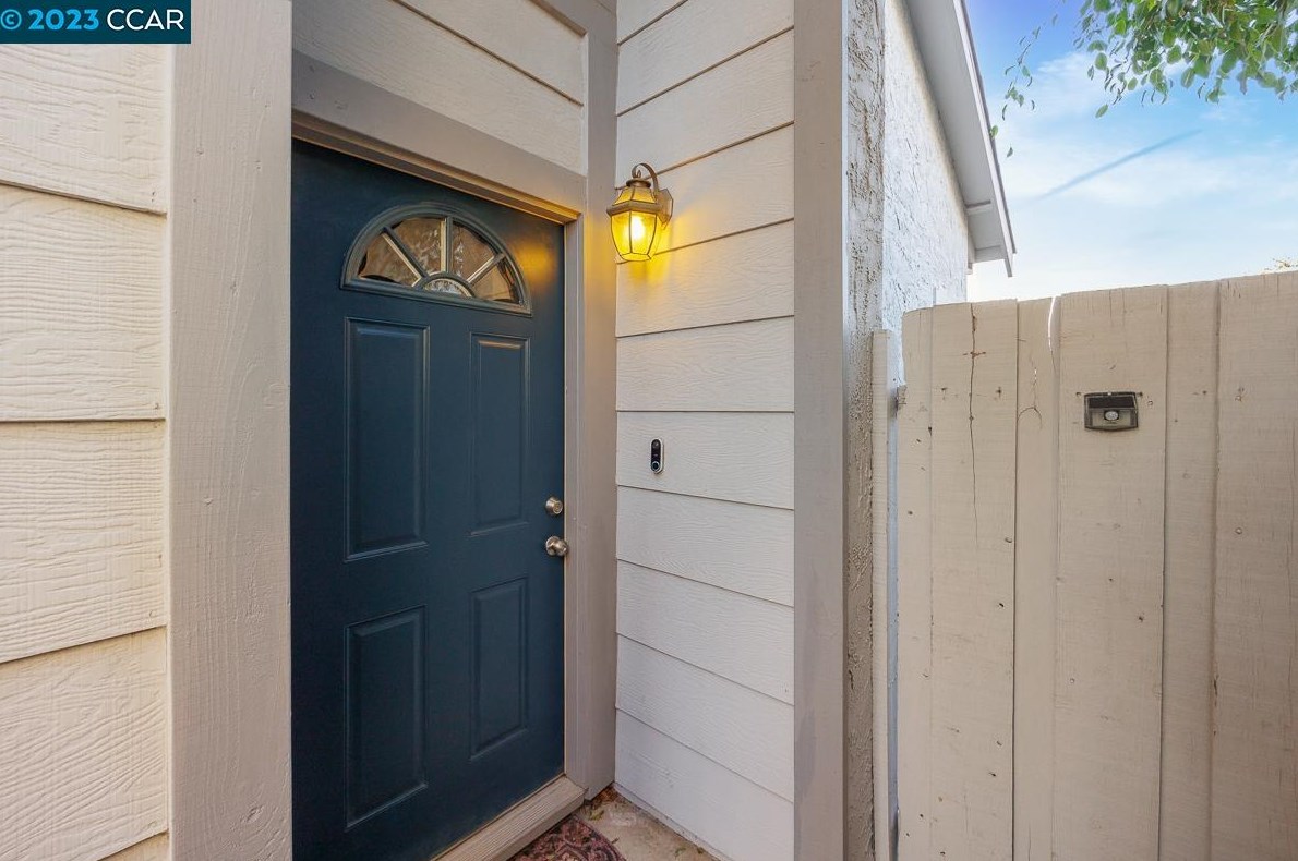 305 Lake Ct, Pacheco, CA 94553
