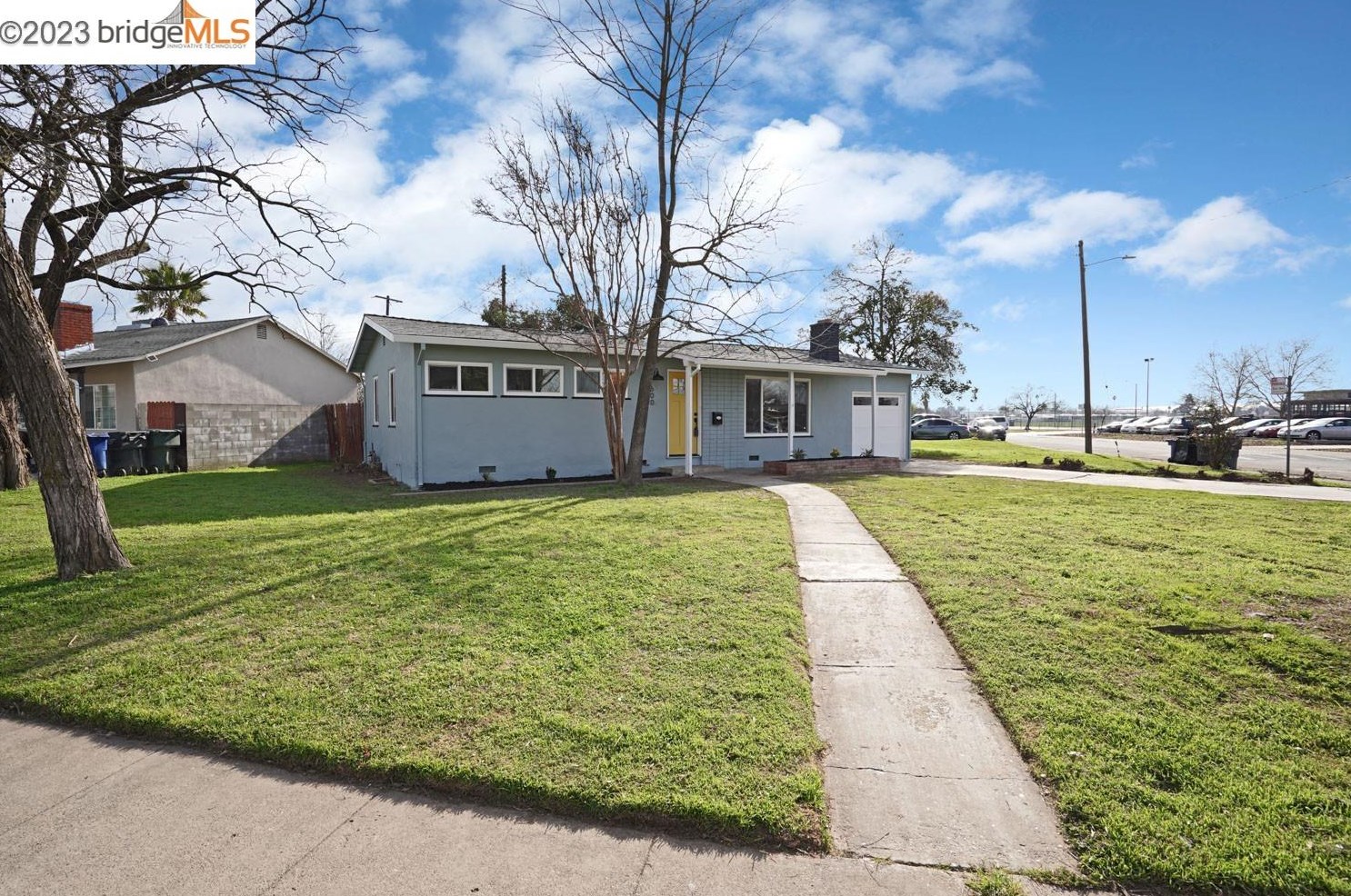 600 Lee Dr, Sacramento, CA 95815-1141