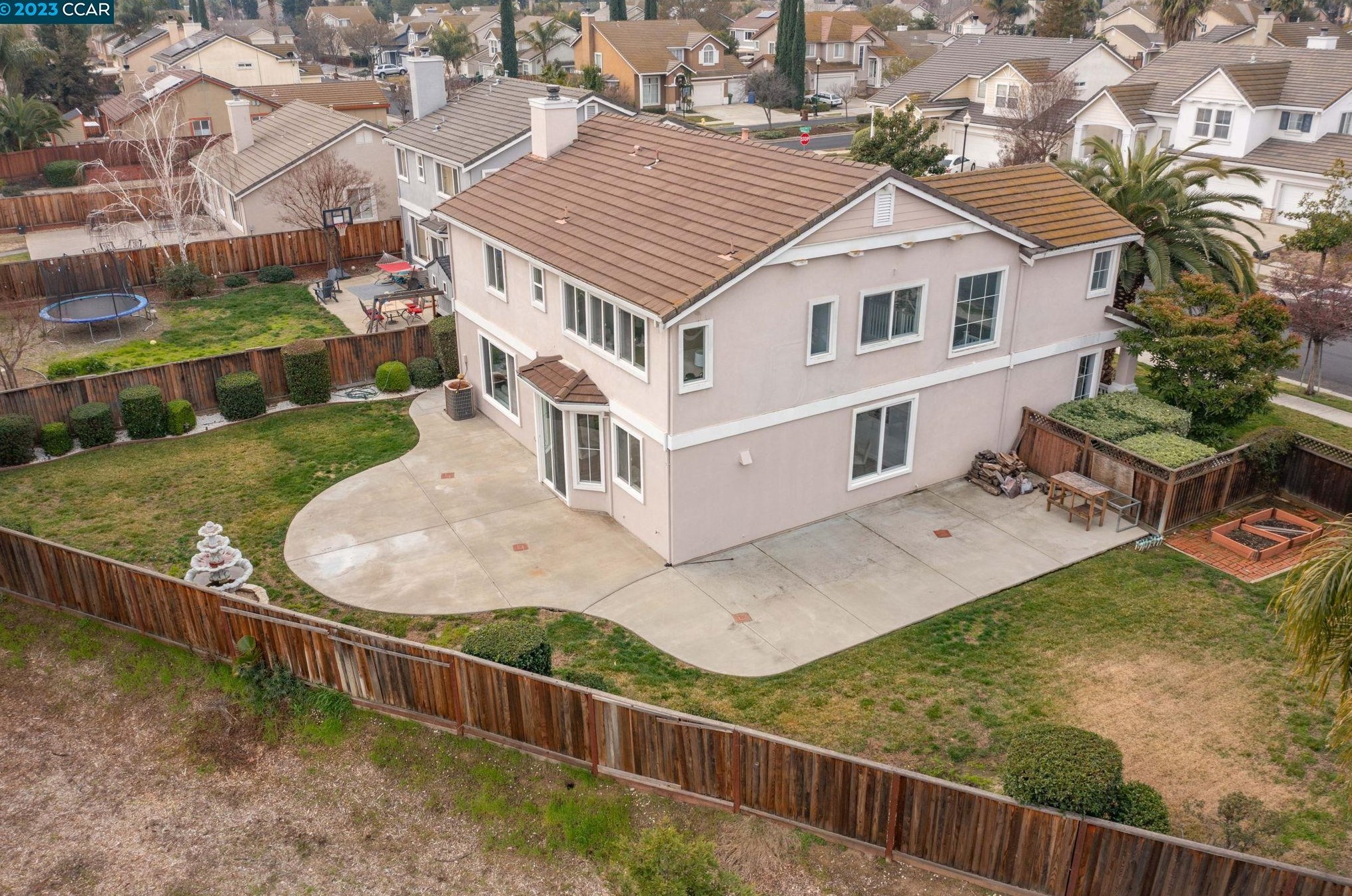 981 Chamomile Ln, Los Angeles CA  94513-6166 exterior