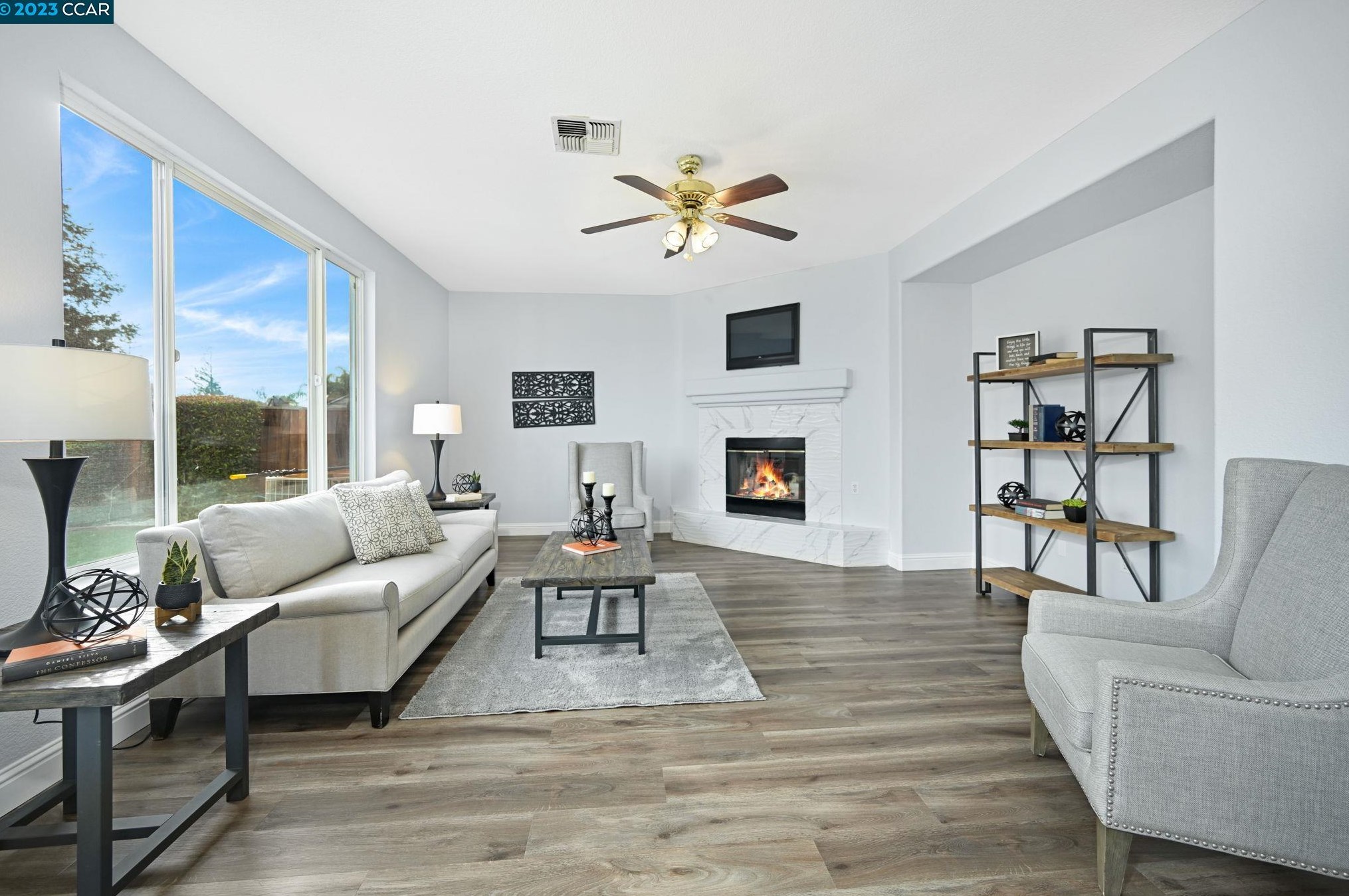 981 Chamomile Ln, Los Angeles CA  94513-6166 exterior