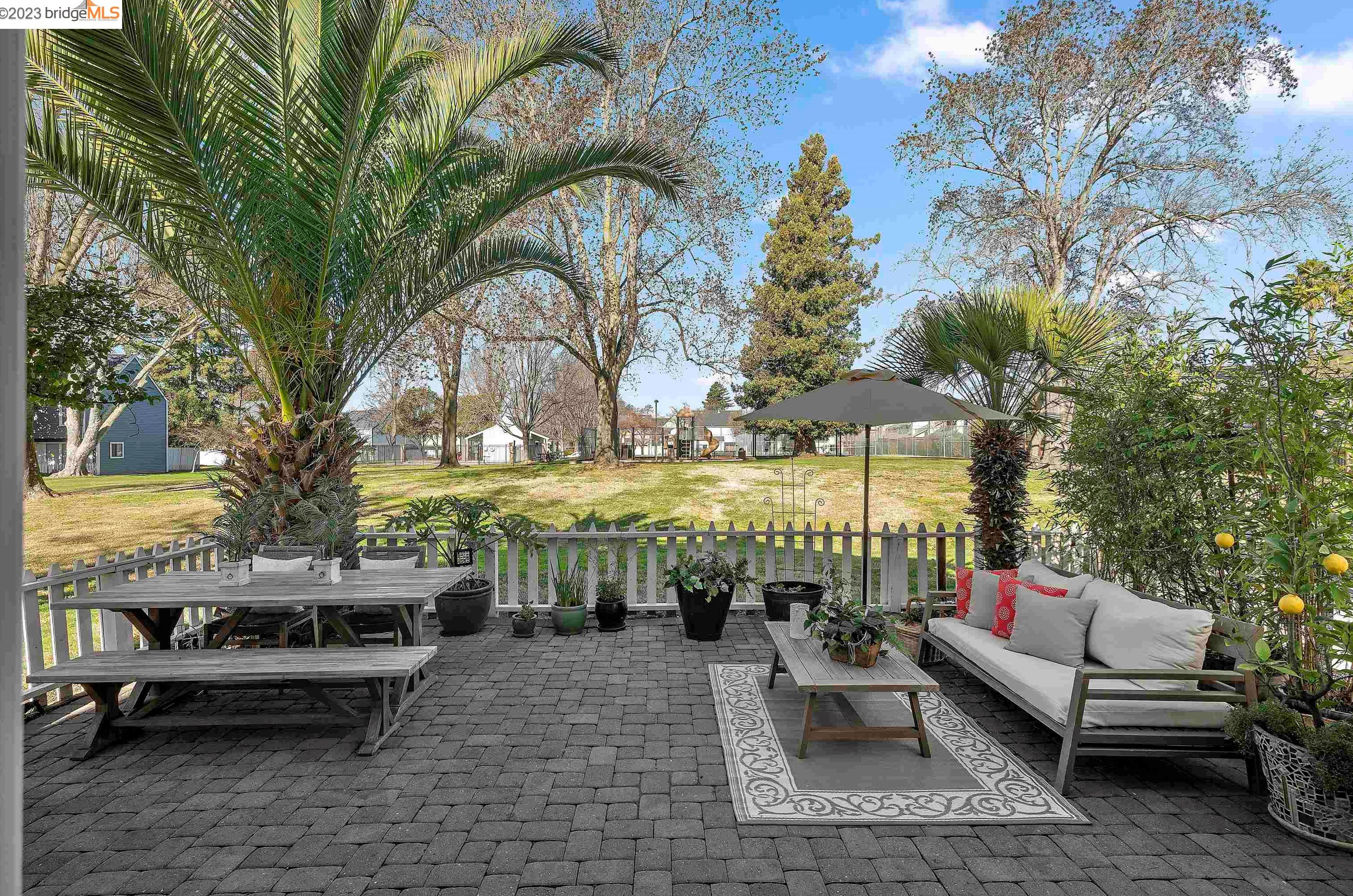 8360 Windmill Farms Dr, Cotati, CA 94931-4575
