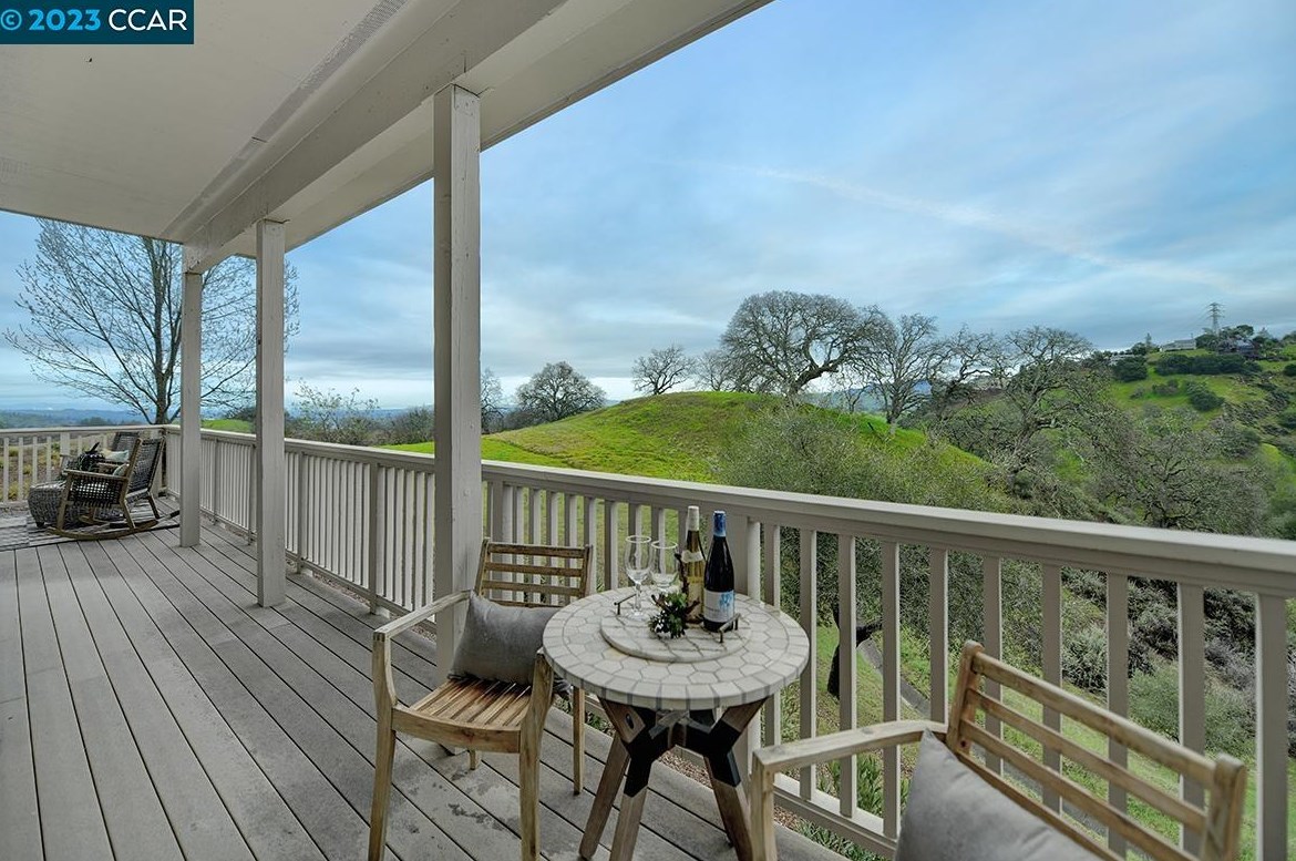 2832 Saklan Indian Dr, Walnut Creek, CA 94595-3912