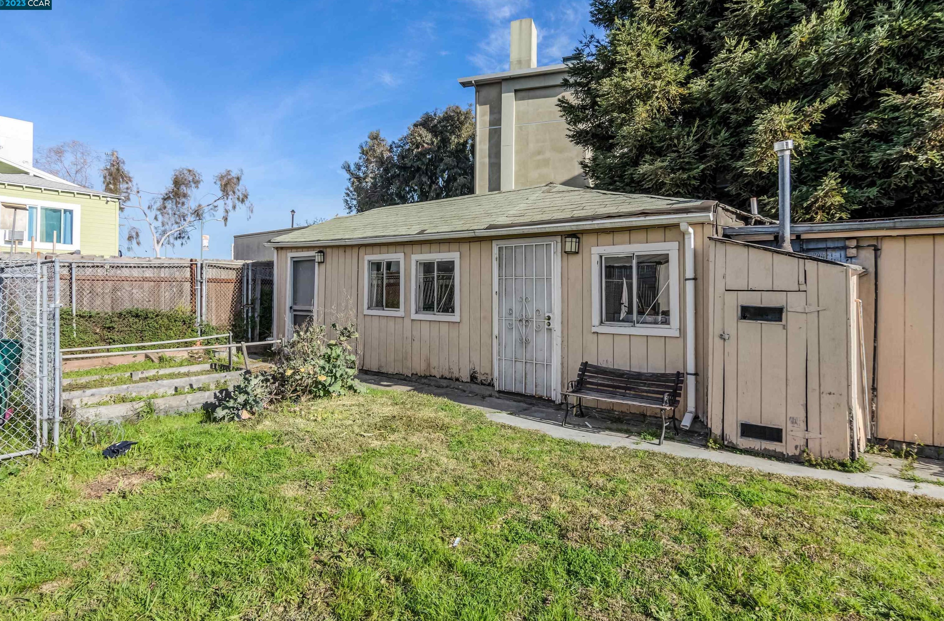 1329 77th Ave, Oakland, CA 94621