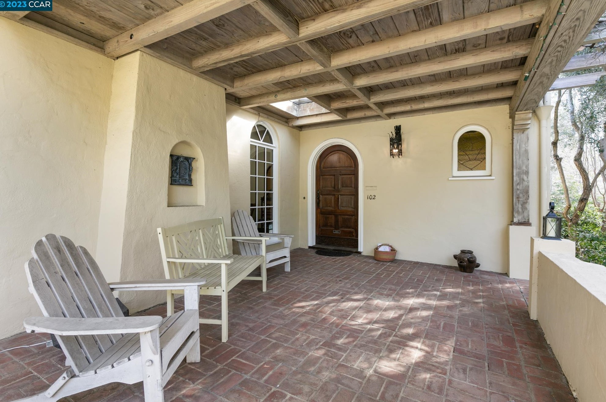 102 Southwood Dr, Palo Alto, CA 94301