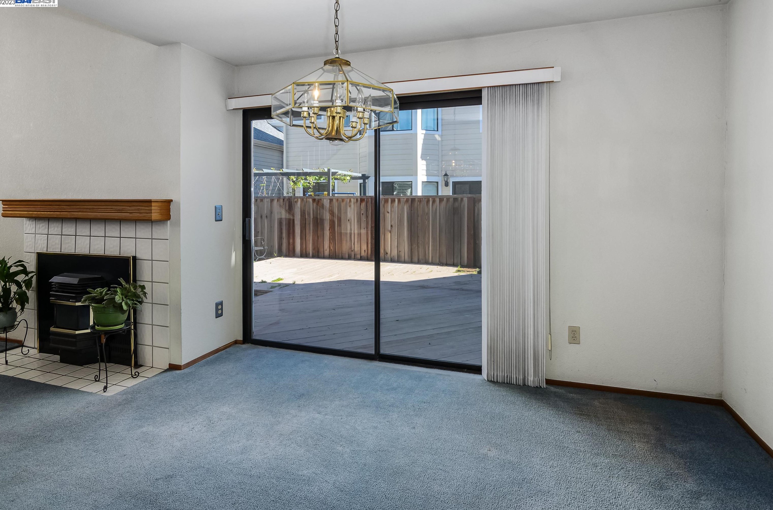 18 Brehaut Ct, Alameda, CA 94502-7935