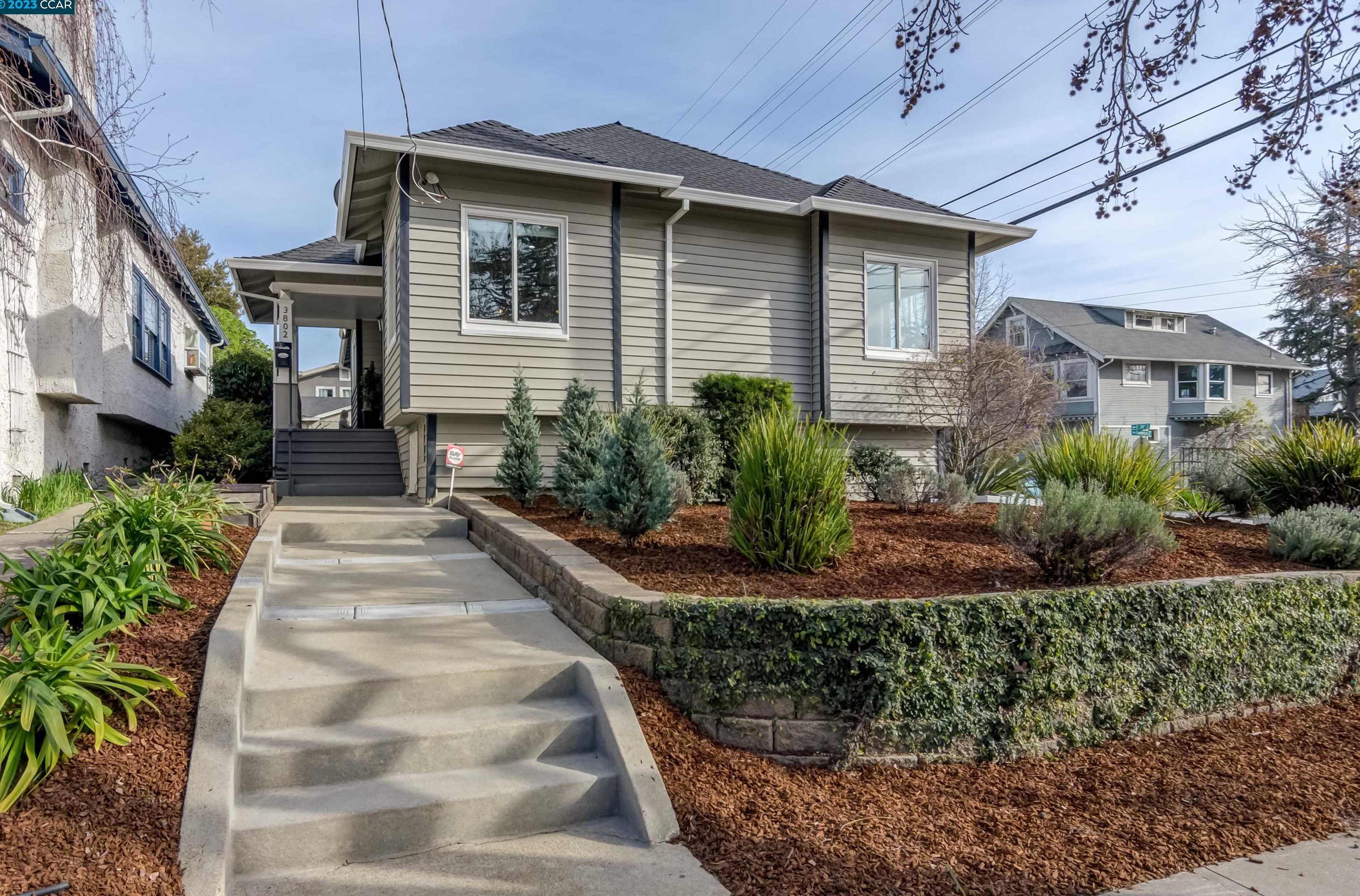 3802 Randolph Ave, Oakland, CA 94602-1209