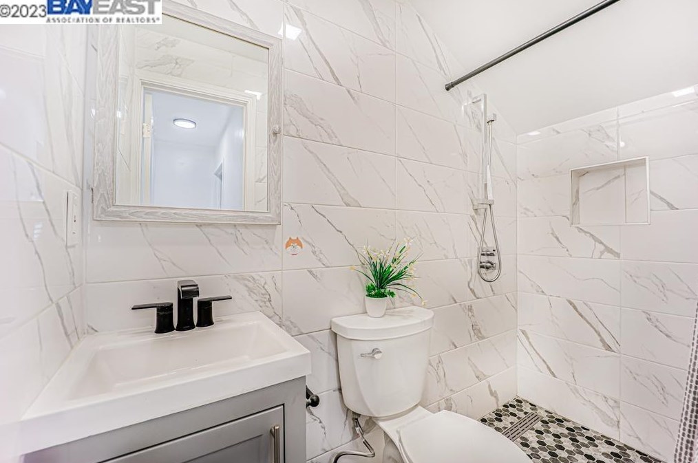 226 Hanover St, San Francisco CA  94112-4350 exterior