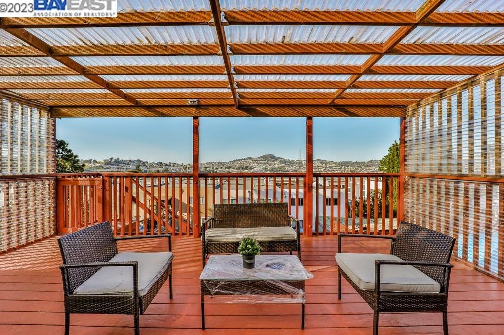 226 Hanover St, San Francisco CA  94112-4350 exterior