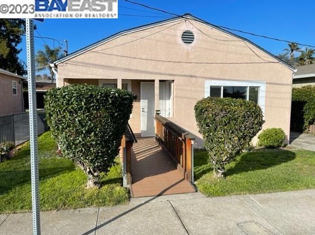 15520 Lark St, San Leandro, CA 94578