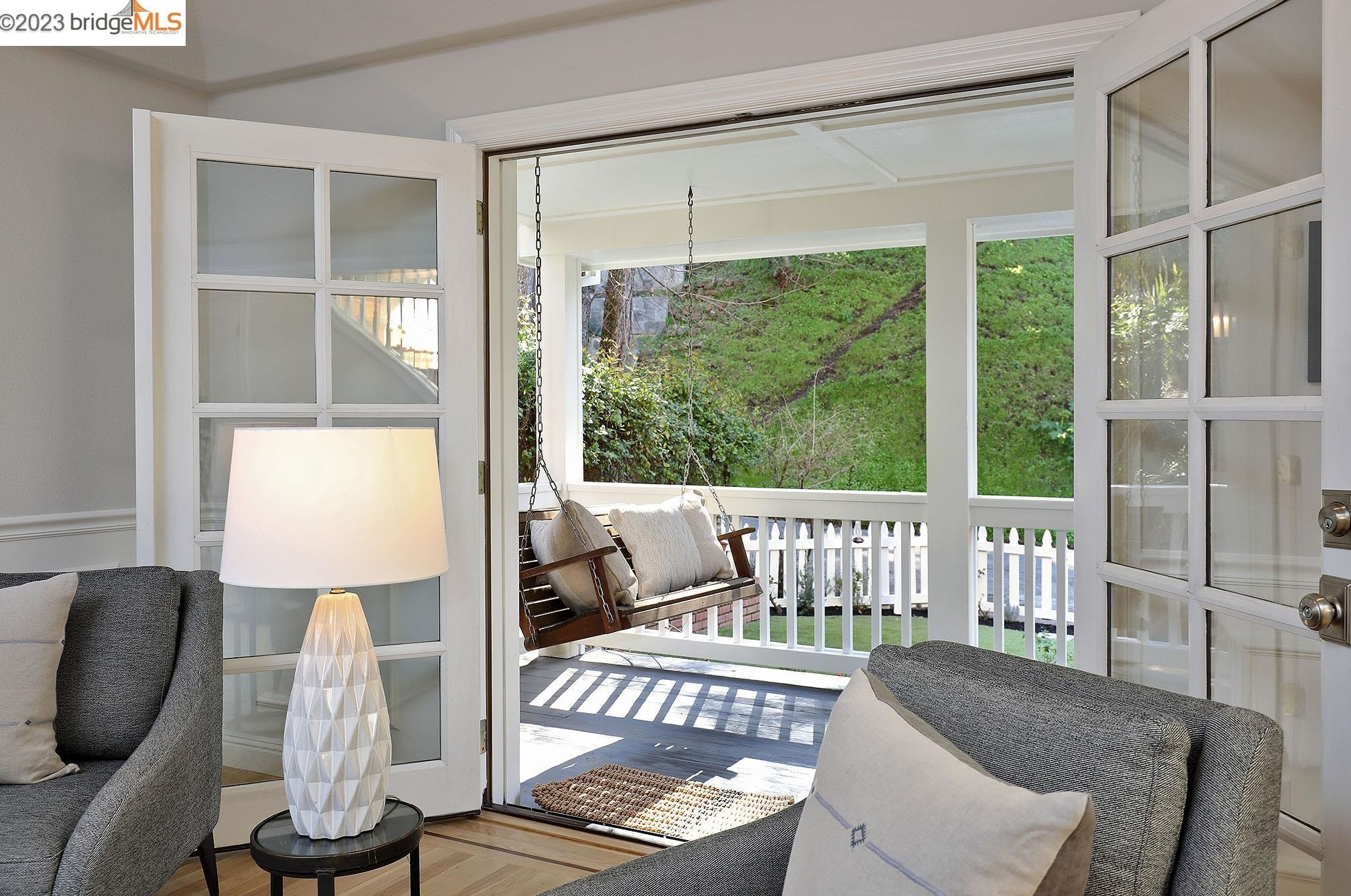 6157 Ruthland Rd, Oakland CA  94611-1835 exterior