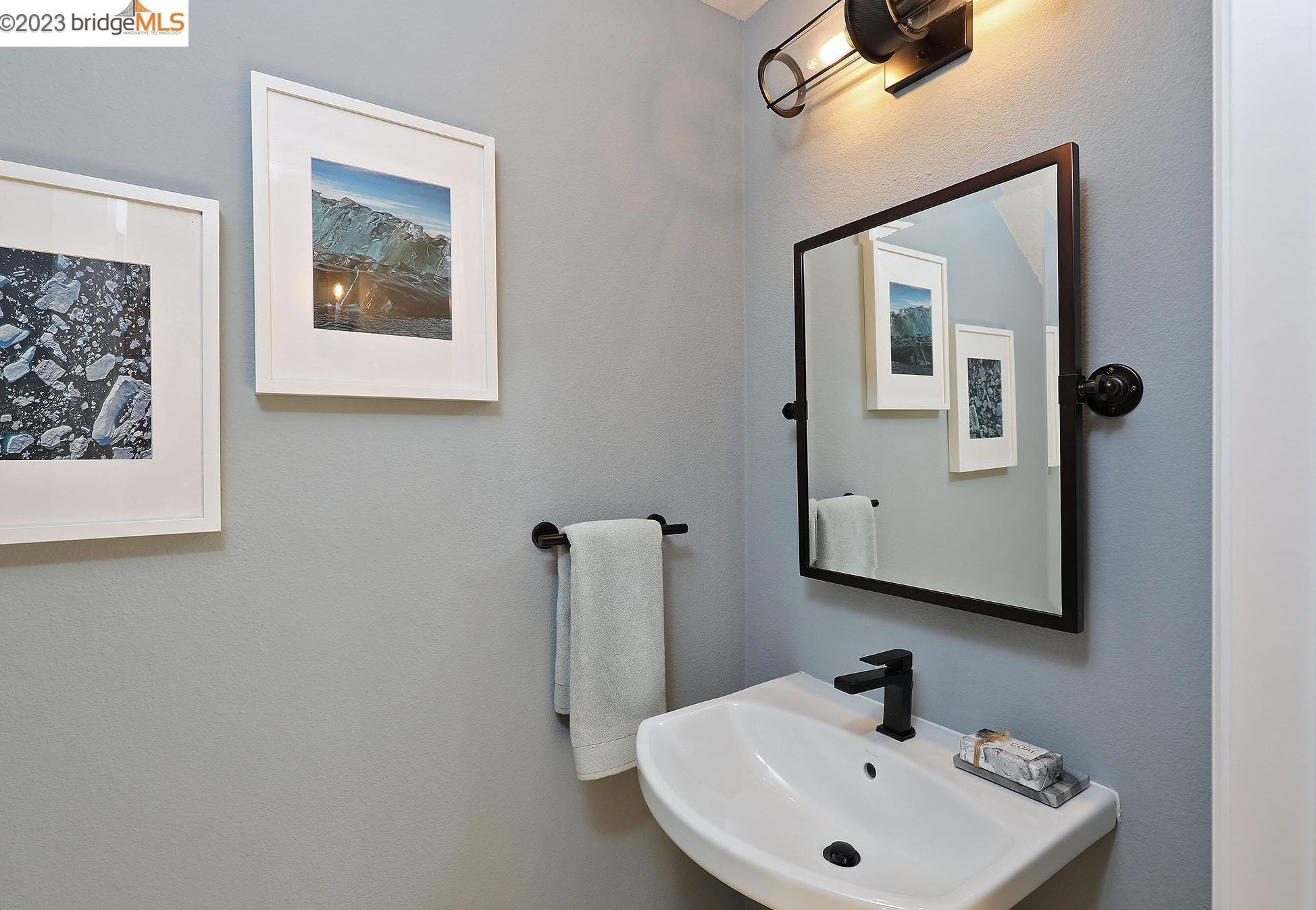 6157 Ruthland Rd, Oakland CA  94611-1835 exterior
