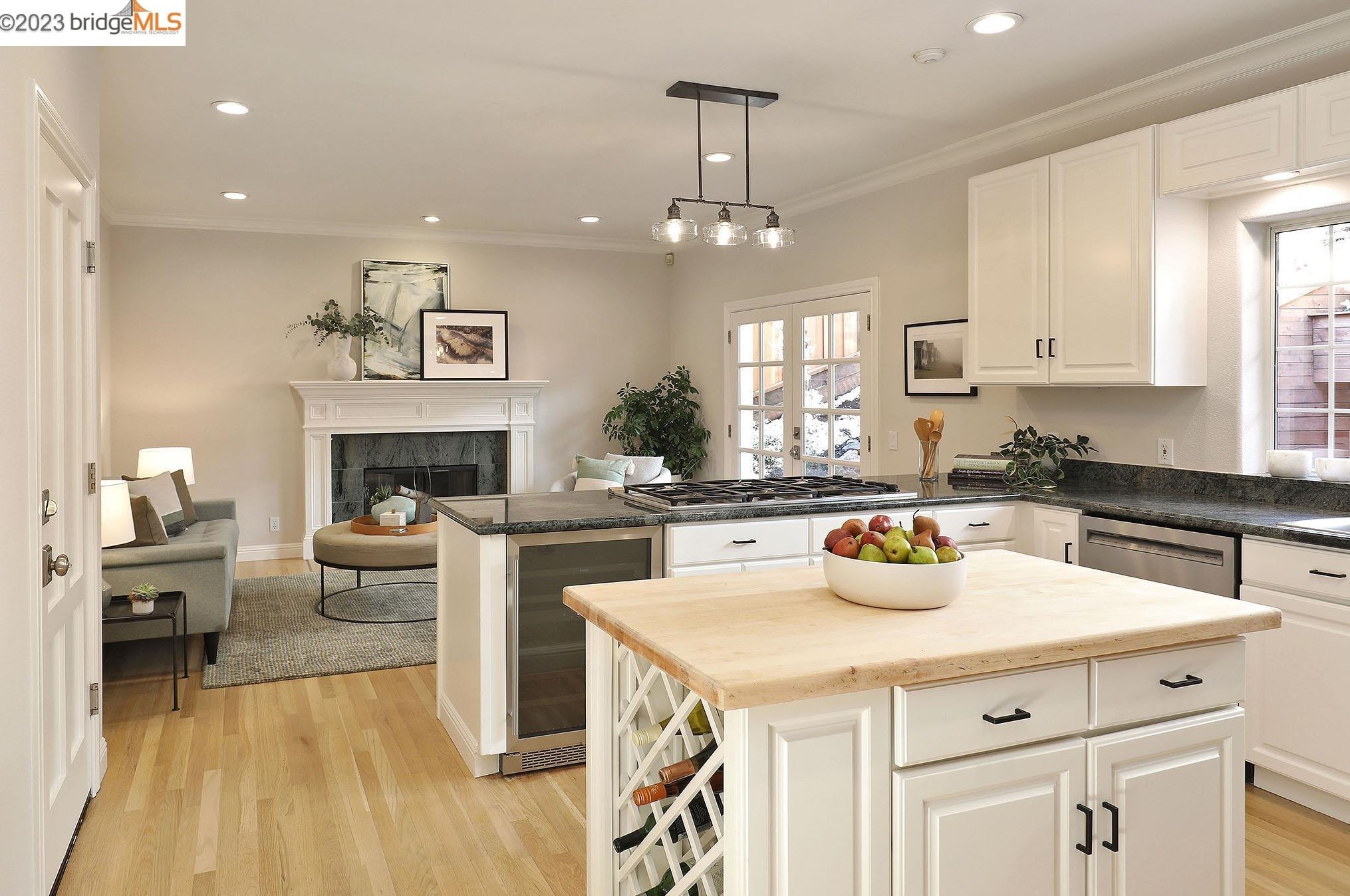 6157 Ruthland Rd, Oakland CA  94611-1835 exterior