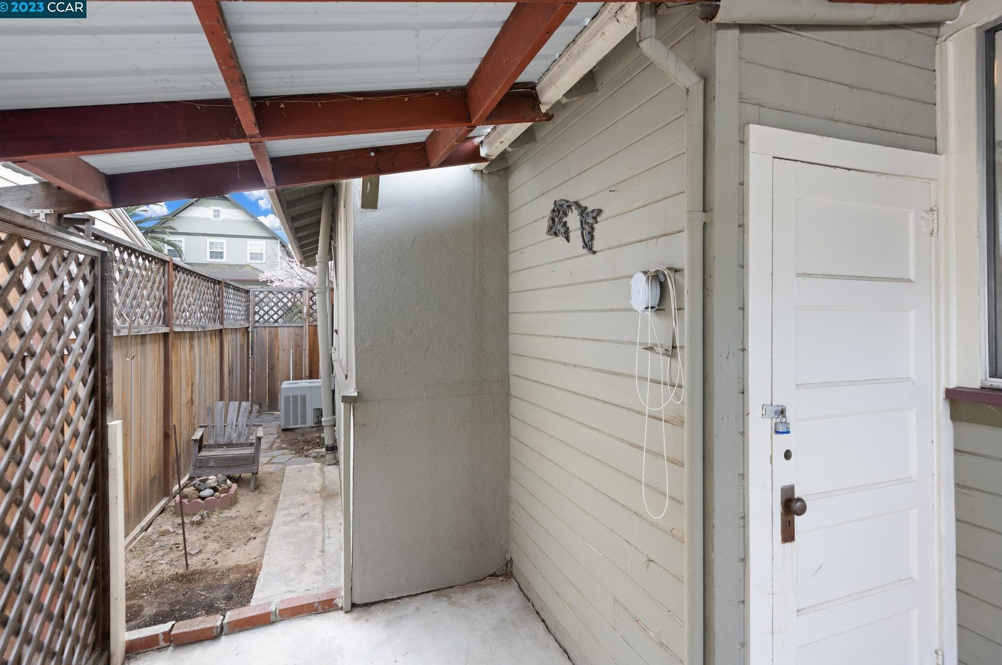 415 E St, Antioch CA  94509-1216 exterior