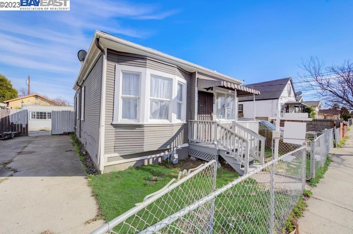 566 2nd St, Richmond, CA 94801-2604