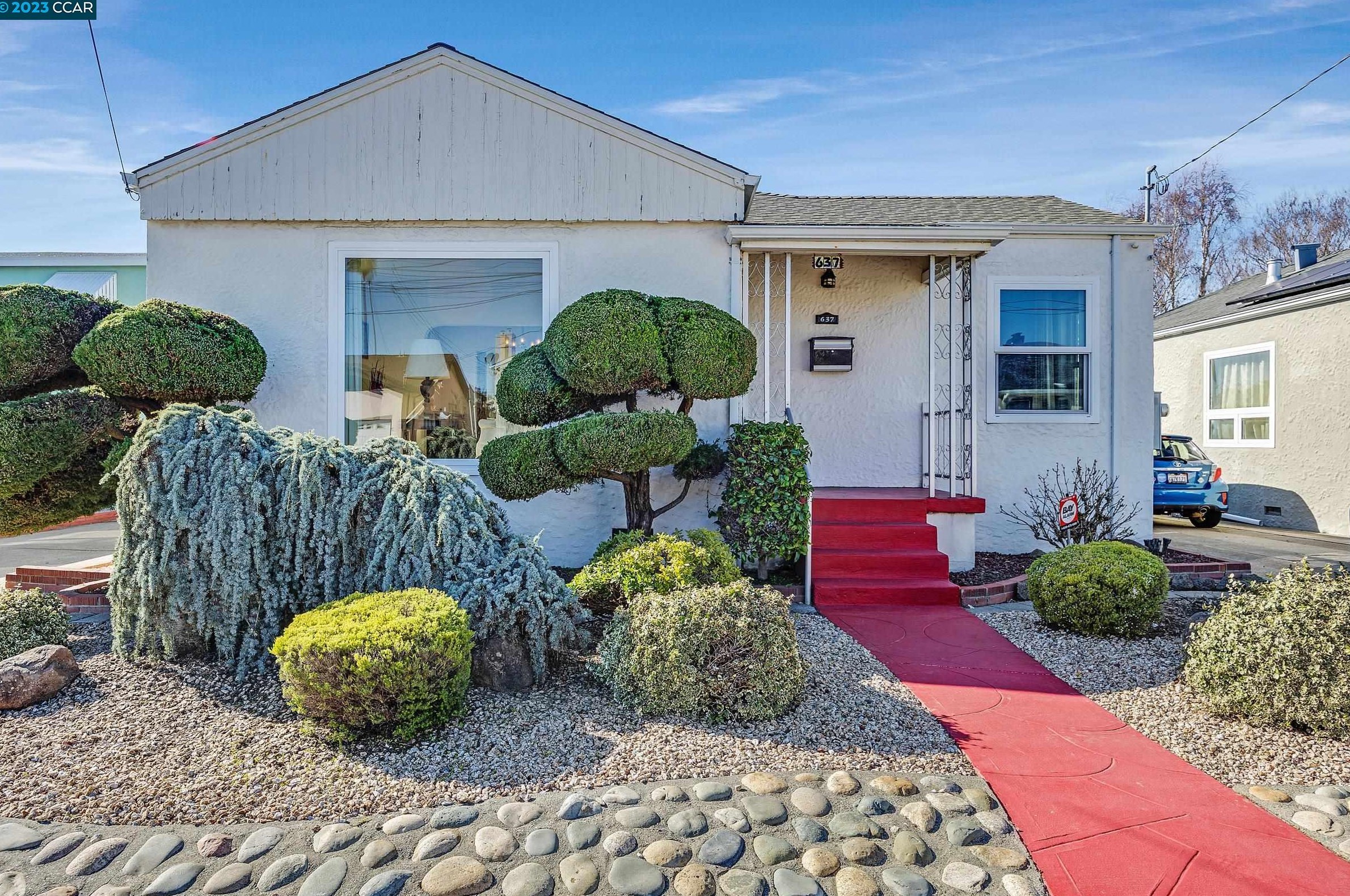 637 Civic Center St, Richmond, CA 94804-1511