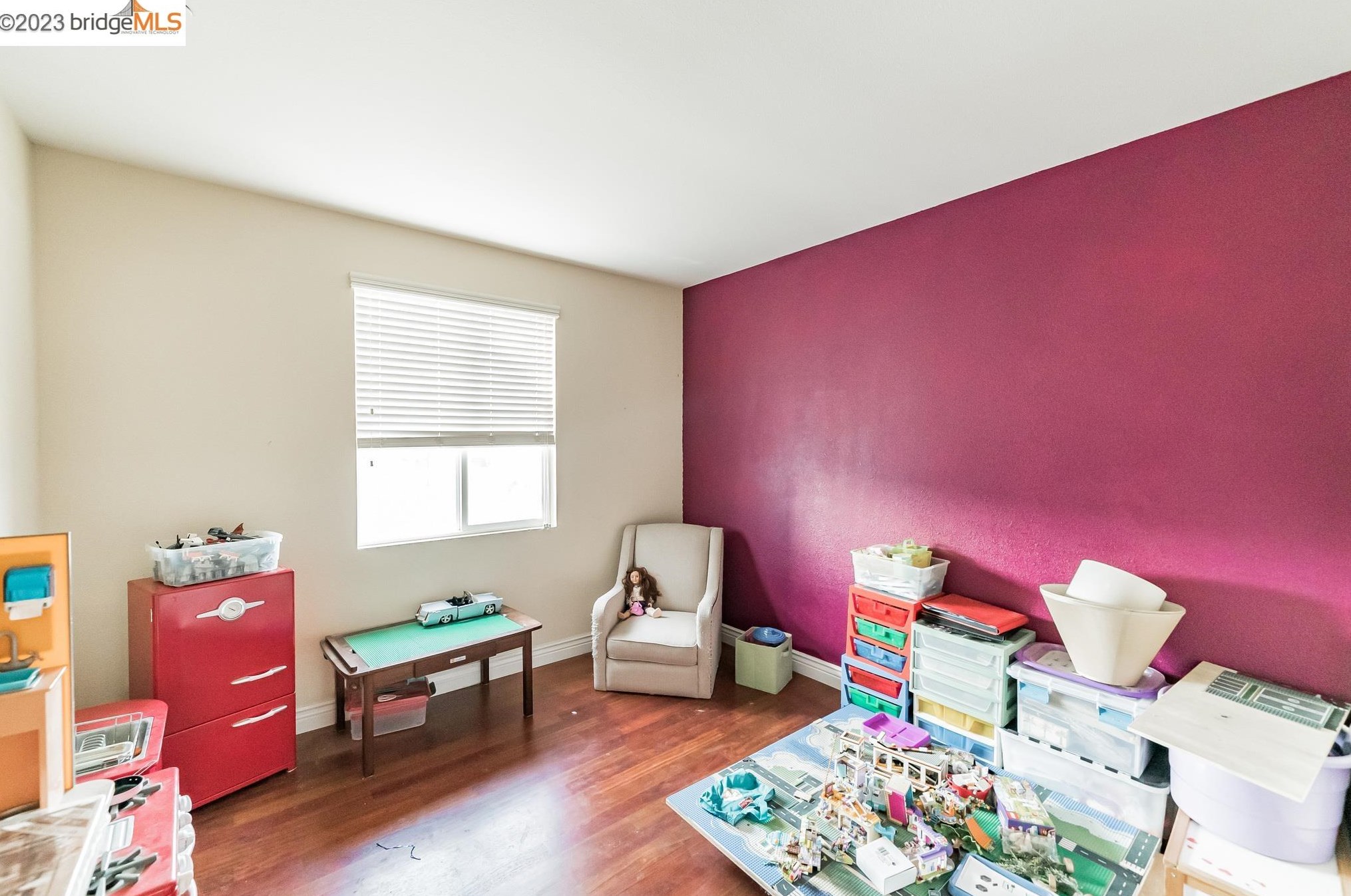 476 Milford St, Los Angeles CA  94513-5544 exterior