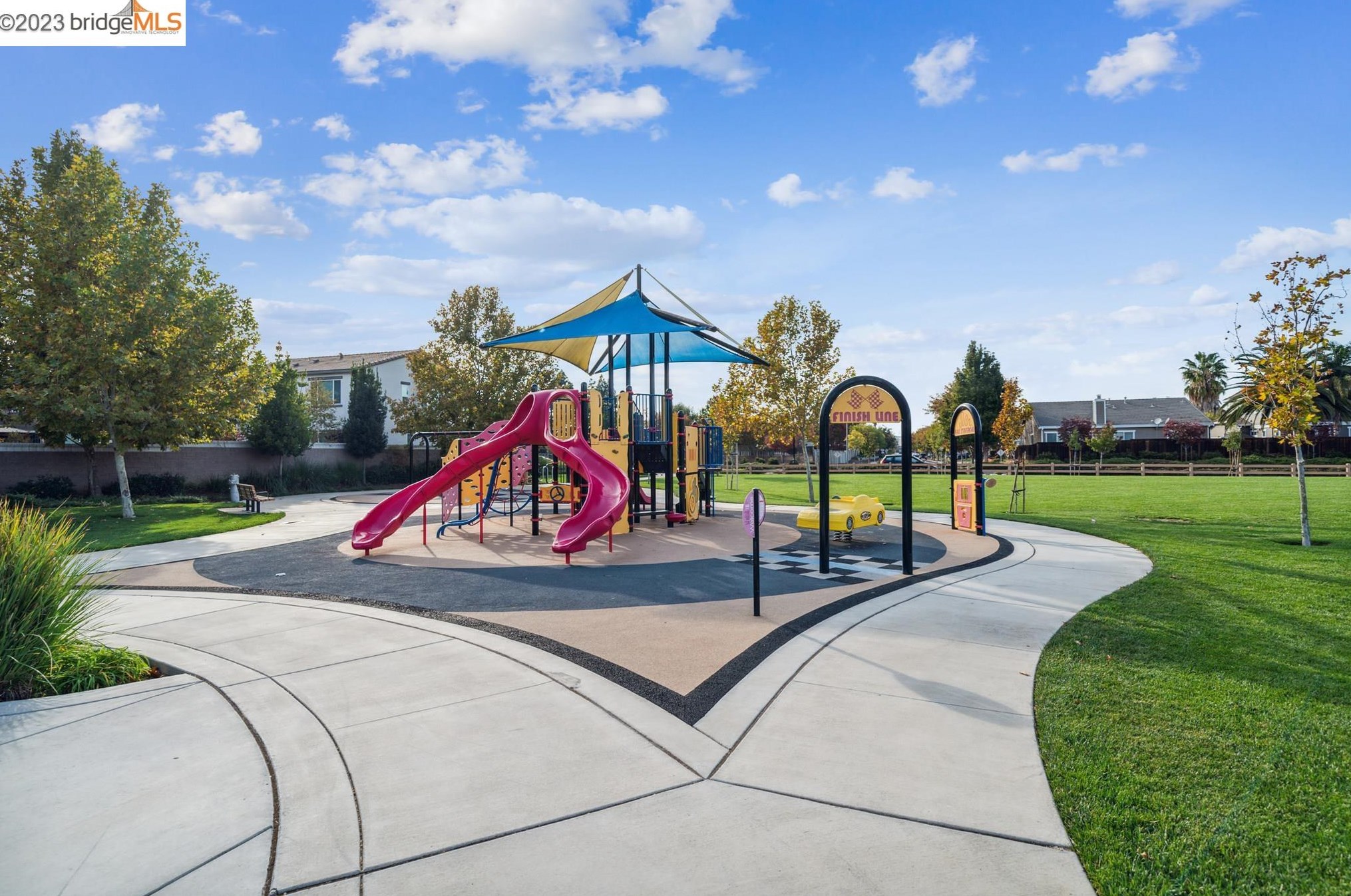 476 Milford St, Los Angeles CA  94513-5544 exterior