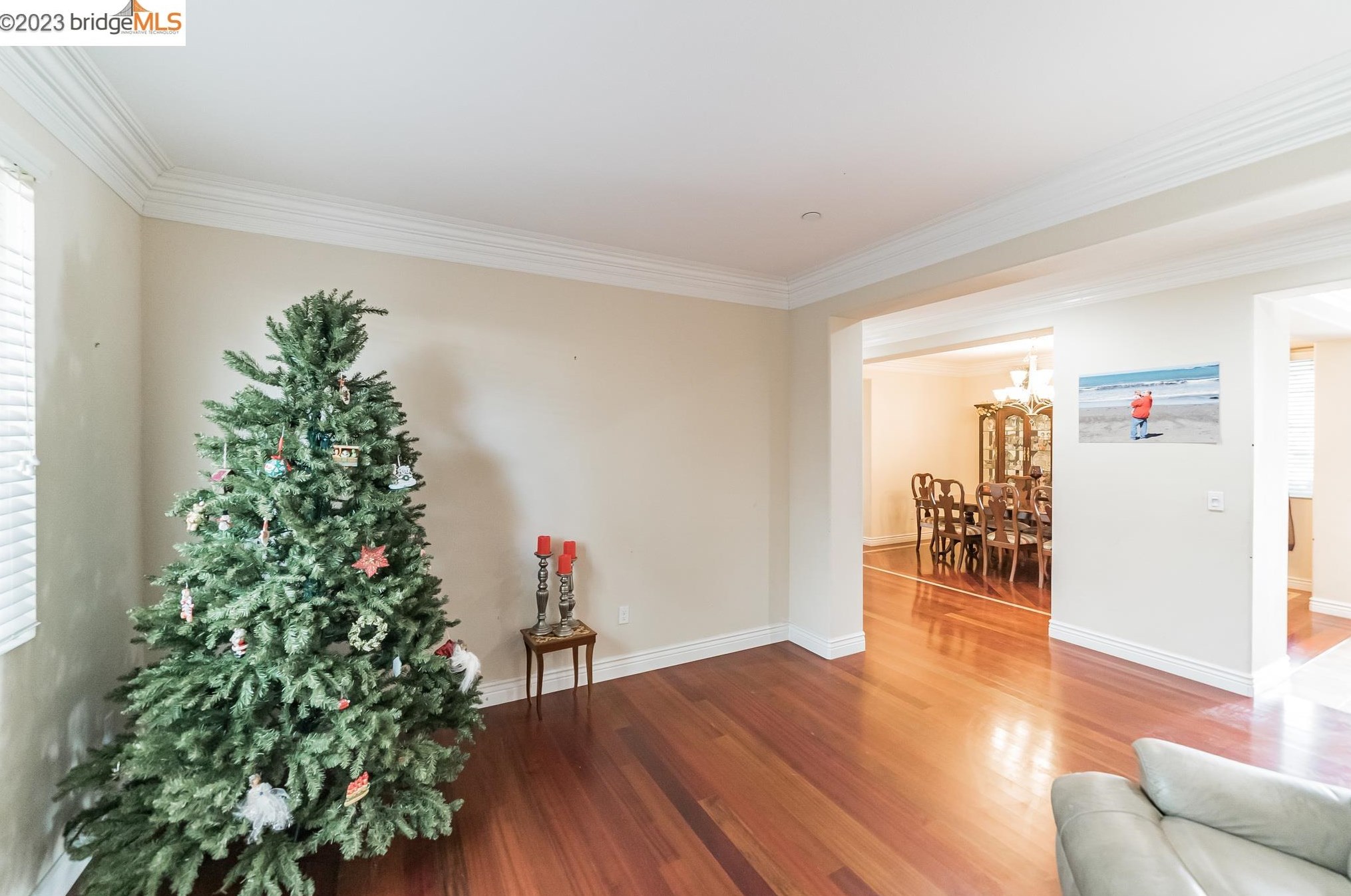 476 Milford St, Los Angeles CA  94513-5544 exterior