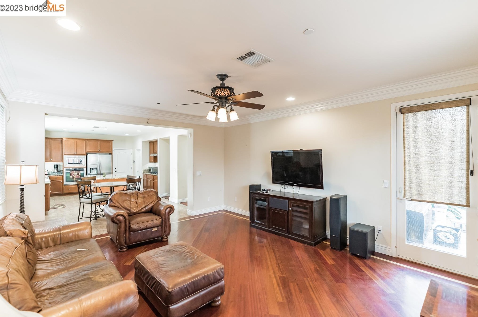 476 Milford St, Los Angeles CA  94513-5544 exterior