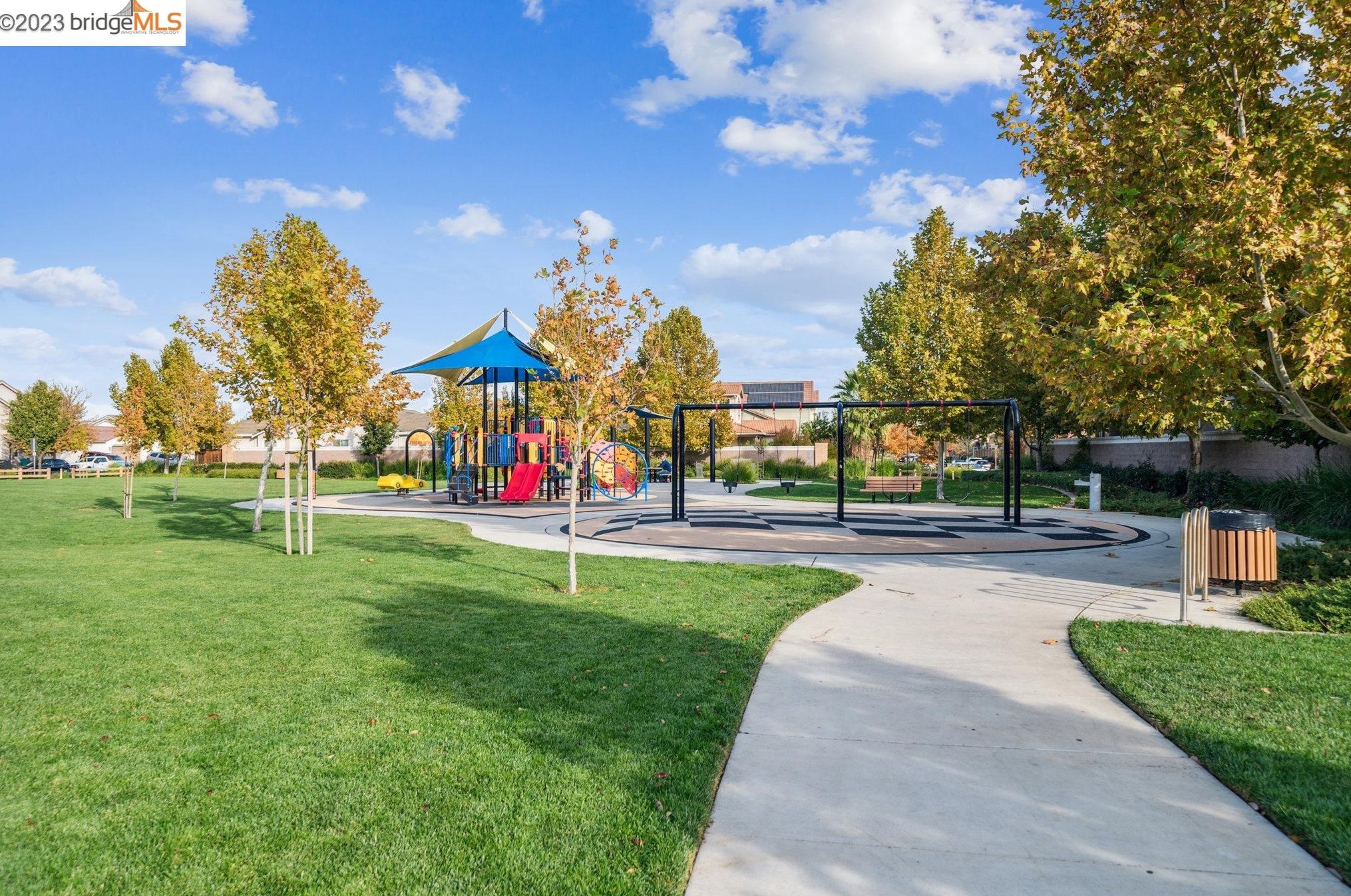 476 Milford St, Los Angeles CA  94513-5544 exterior