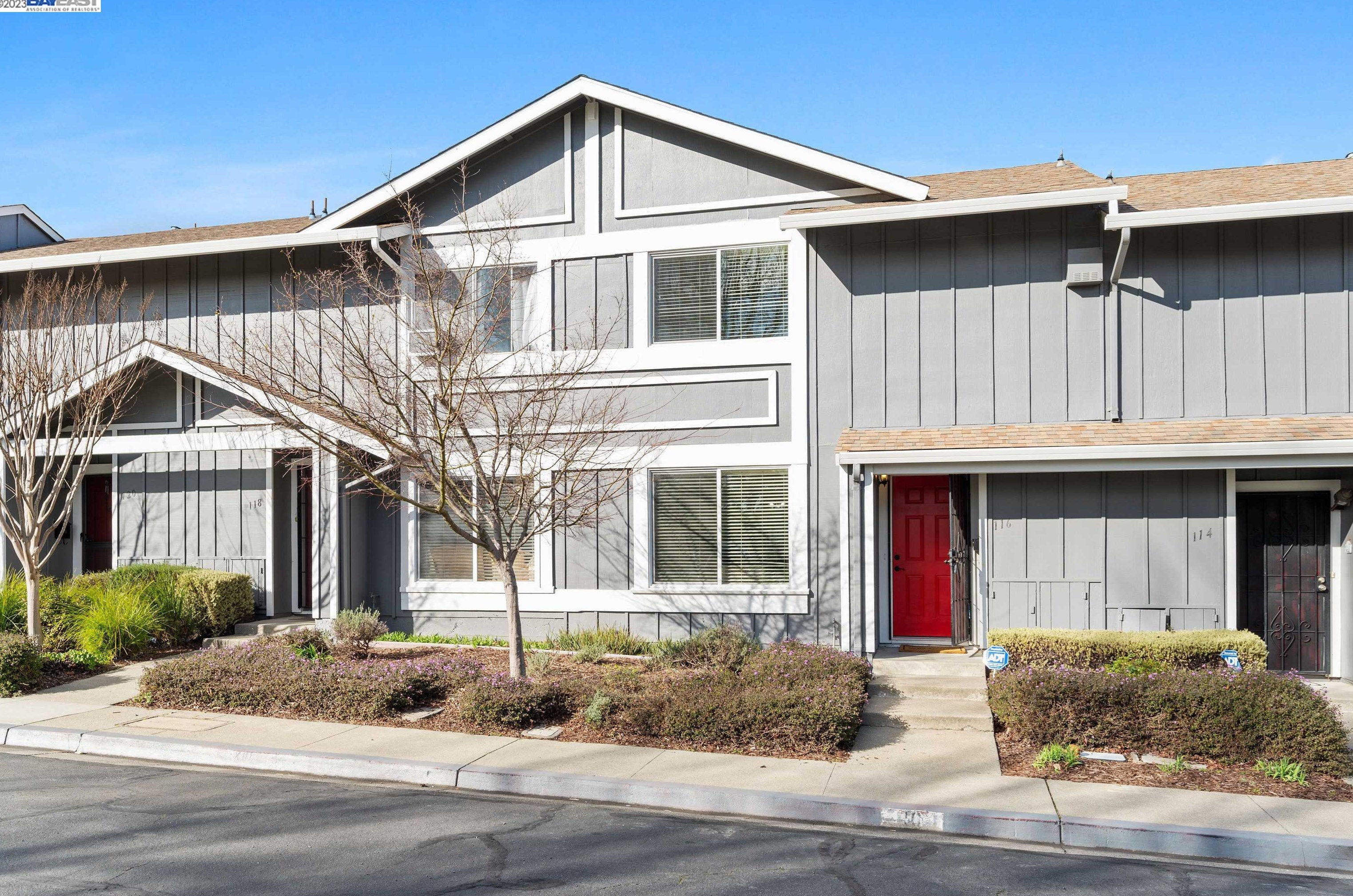 116 Park Ln, Richmond, CA 94803-1222