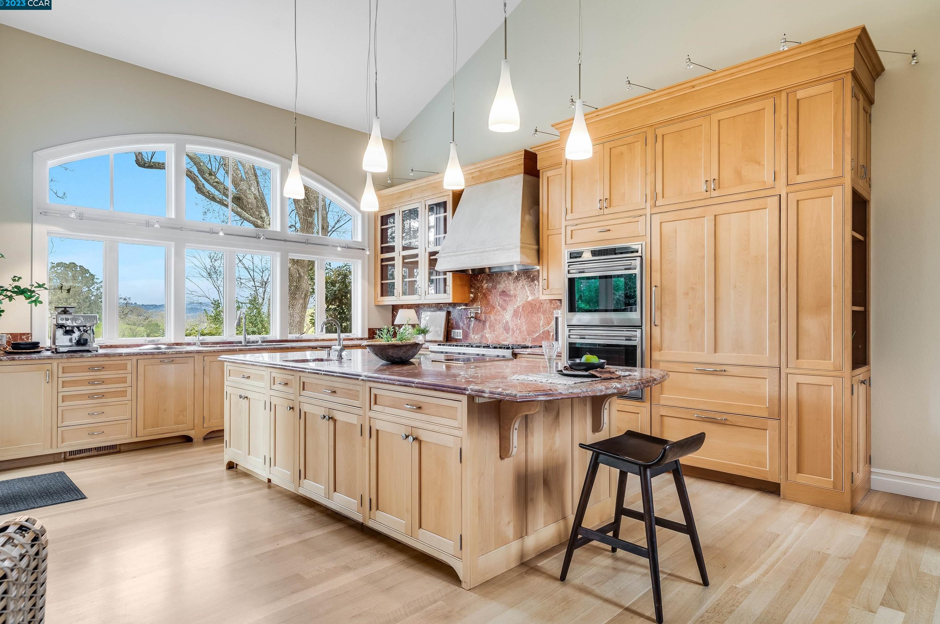 37 Bacon Ct, Lafayette CA  94549-6232 exterior