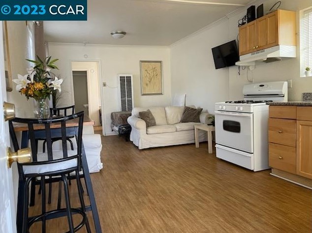 819 9th St, Antioch, CA 94509-1542