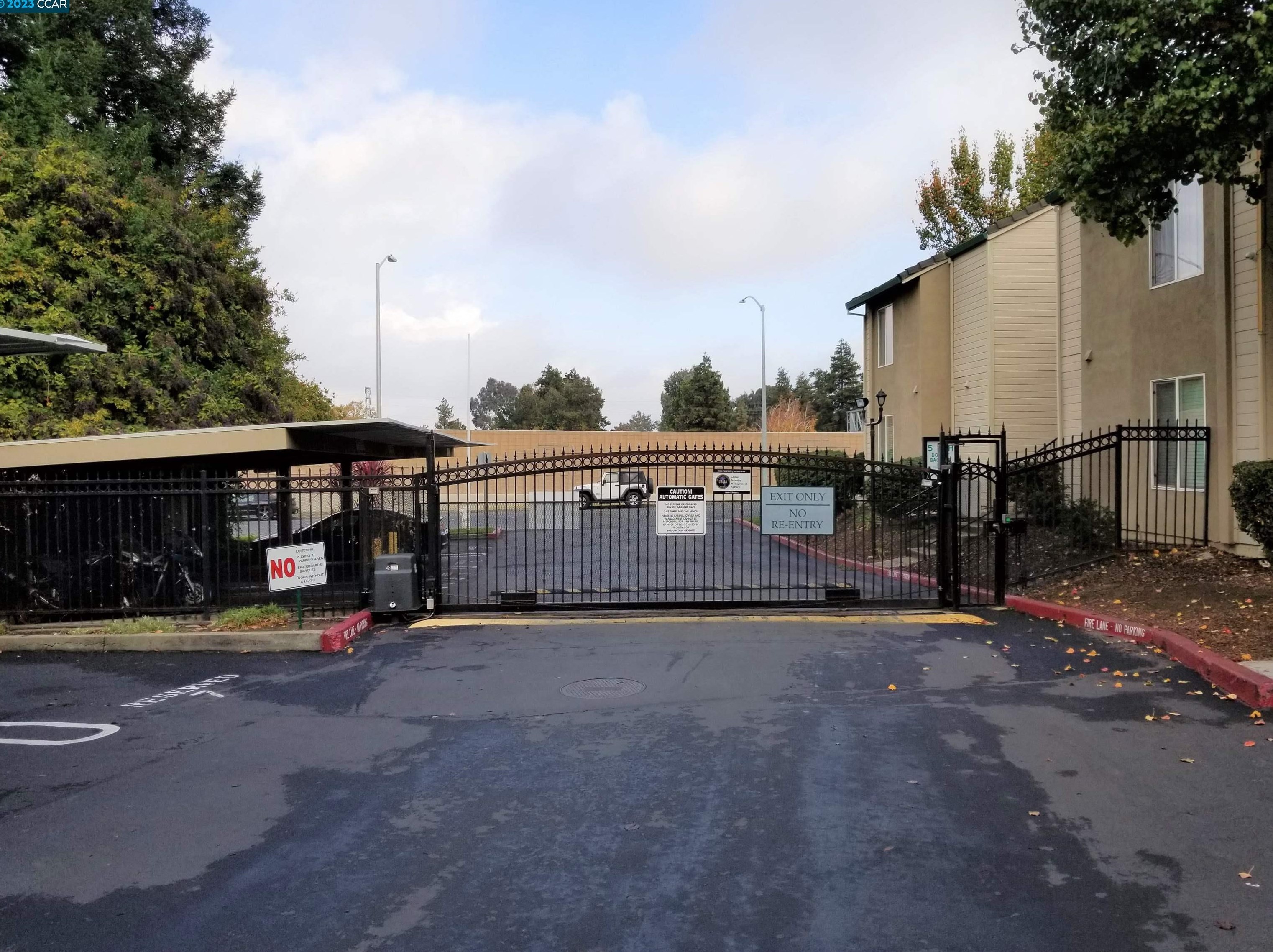 2005 San Jose Dr, Antioch CA  94509-4158 exterior