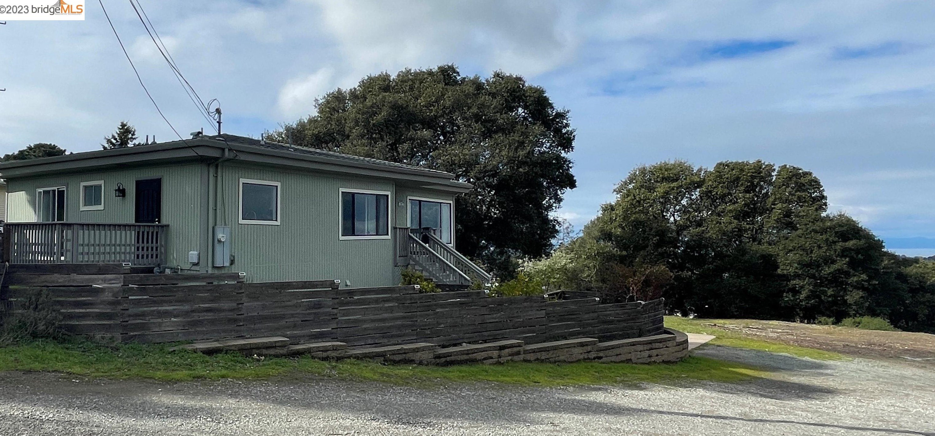 5989 Rose Arbor Ave, Richmond, CA 94806-4145