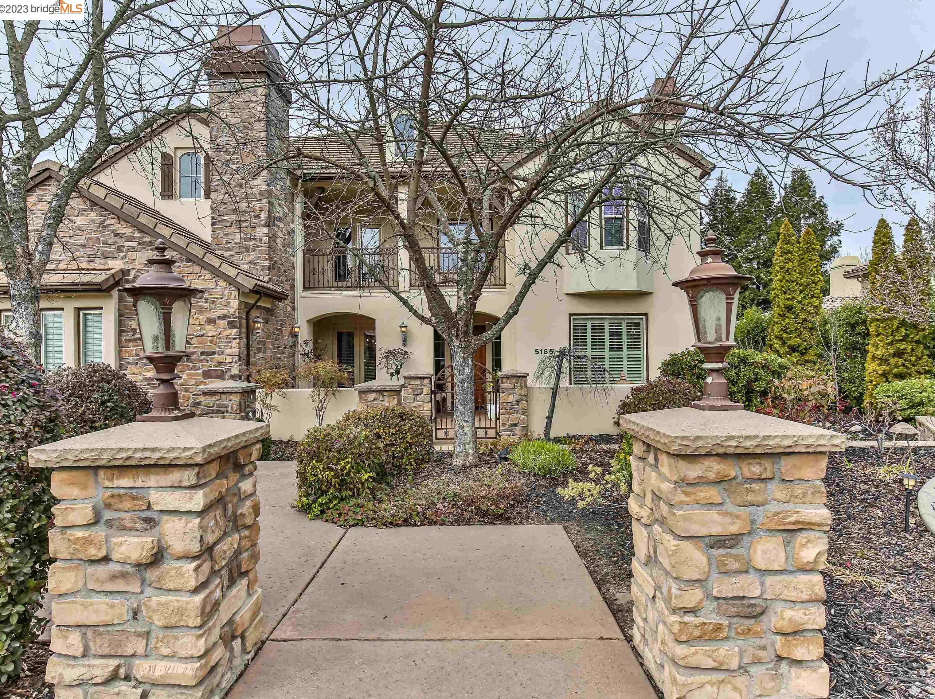 5165 Stirling St, Roseville, CA 95746