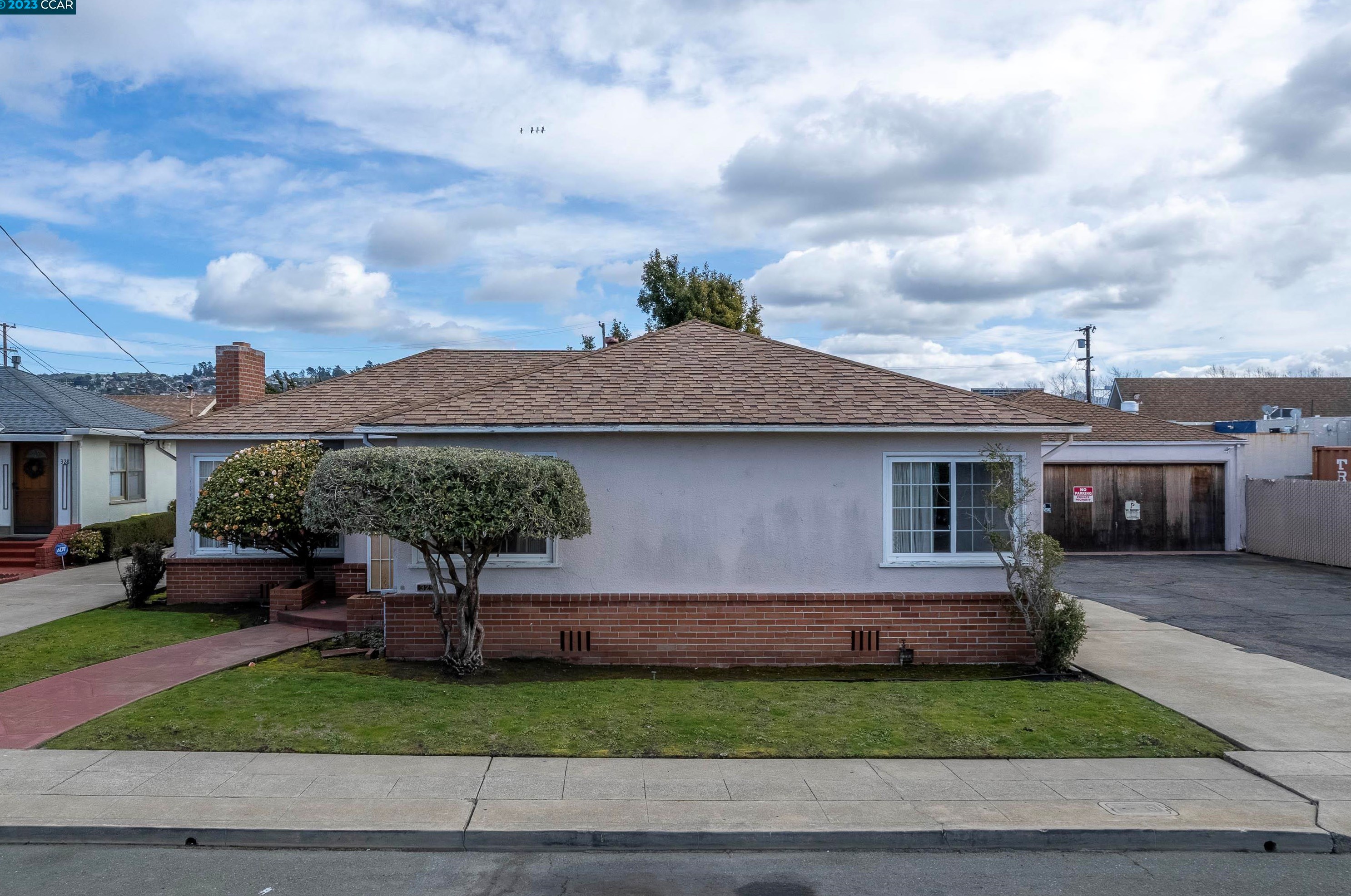 326 38th St, Richmond, CA 94805-2209